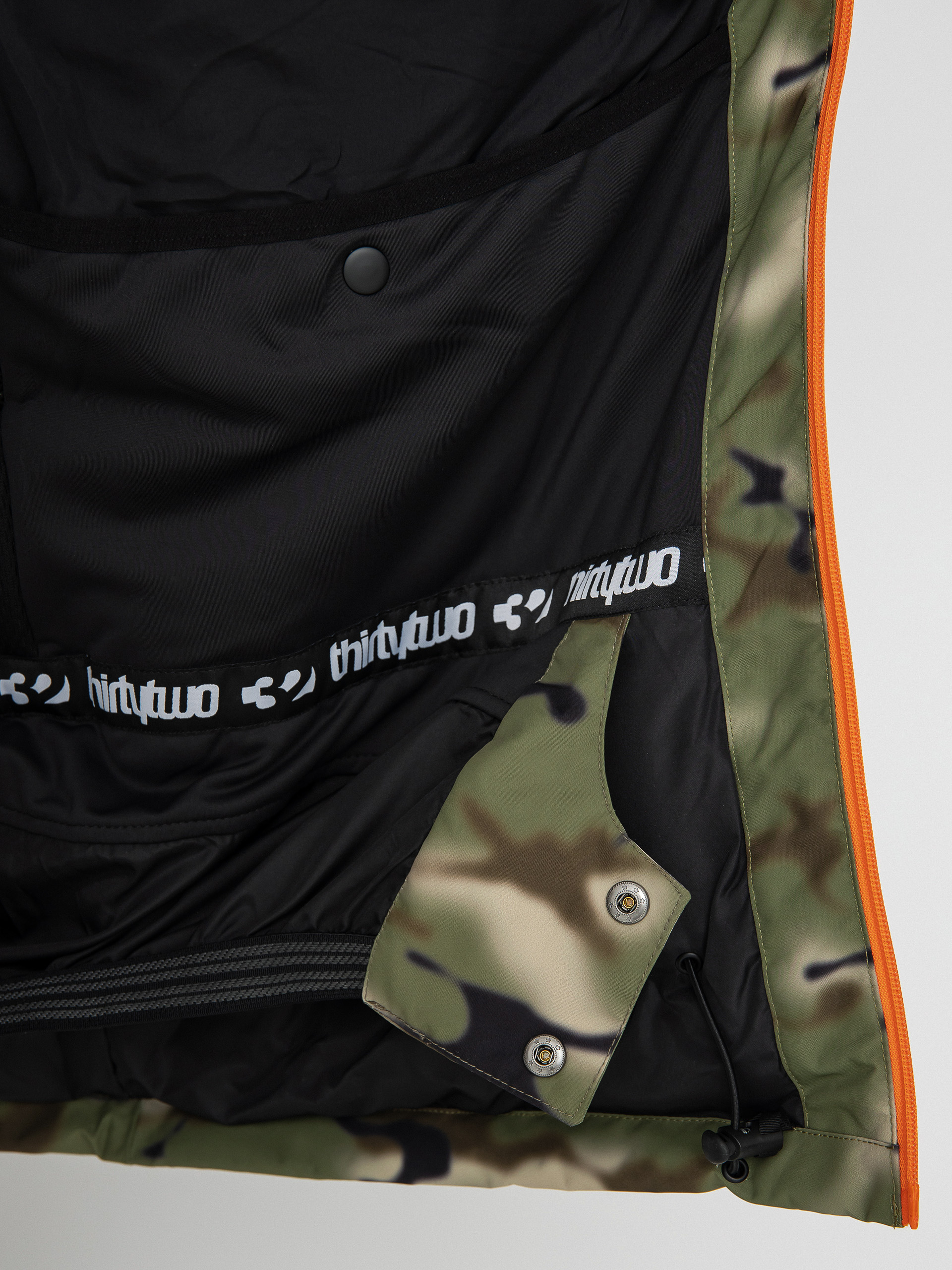 Чоловіча Сноубордична куртка ThirtyTwo Lashed Insulated (camo)