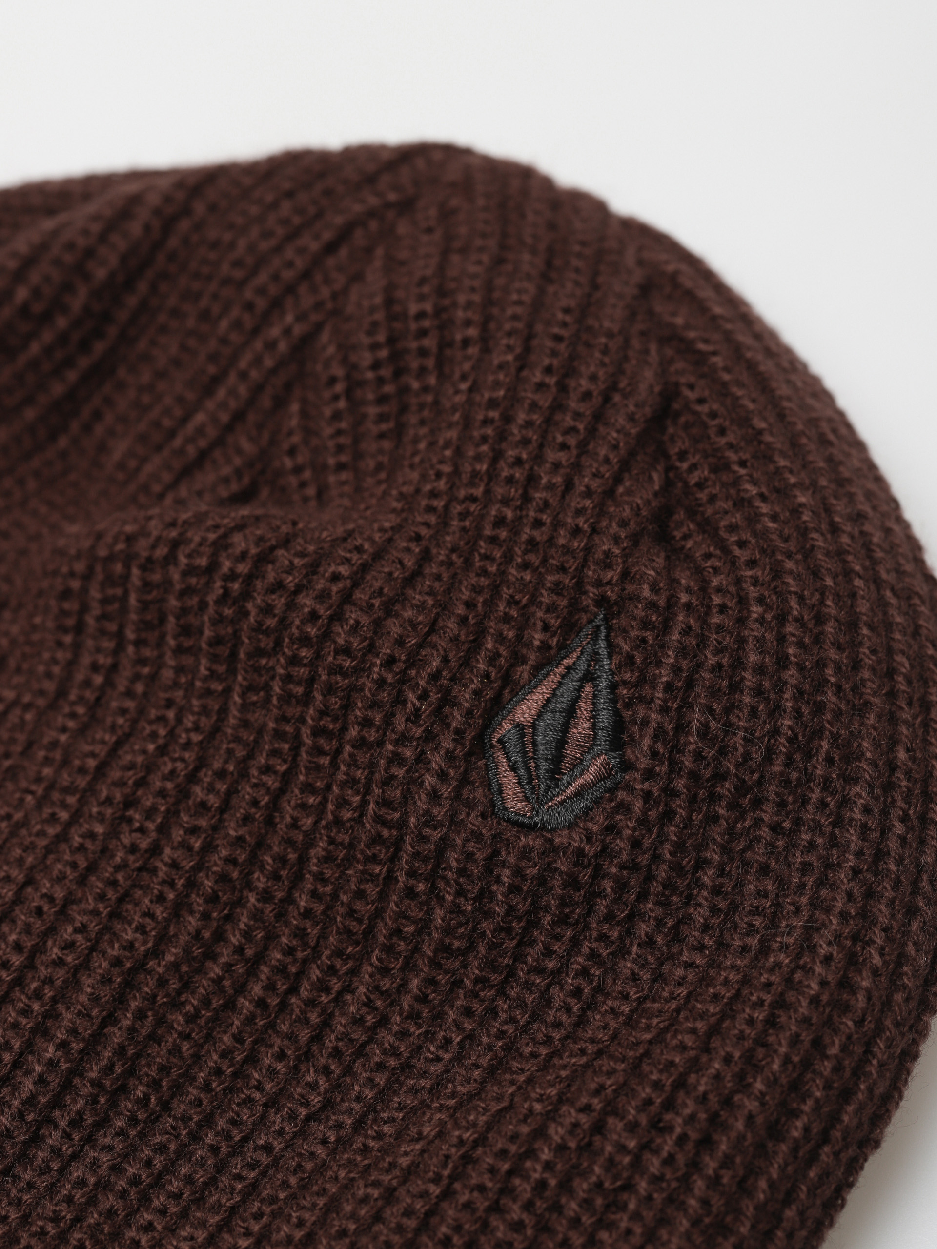 Шапка Volcom Polar Lined Wmn (black plum)