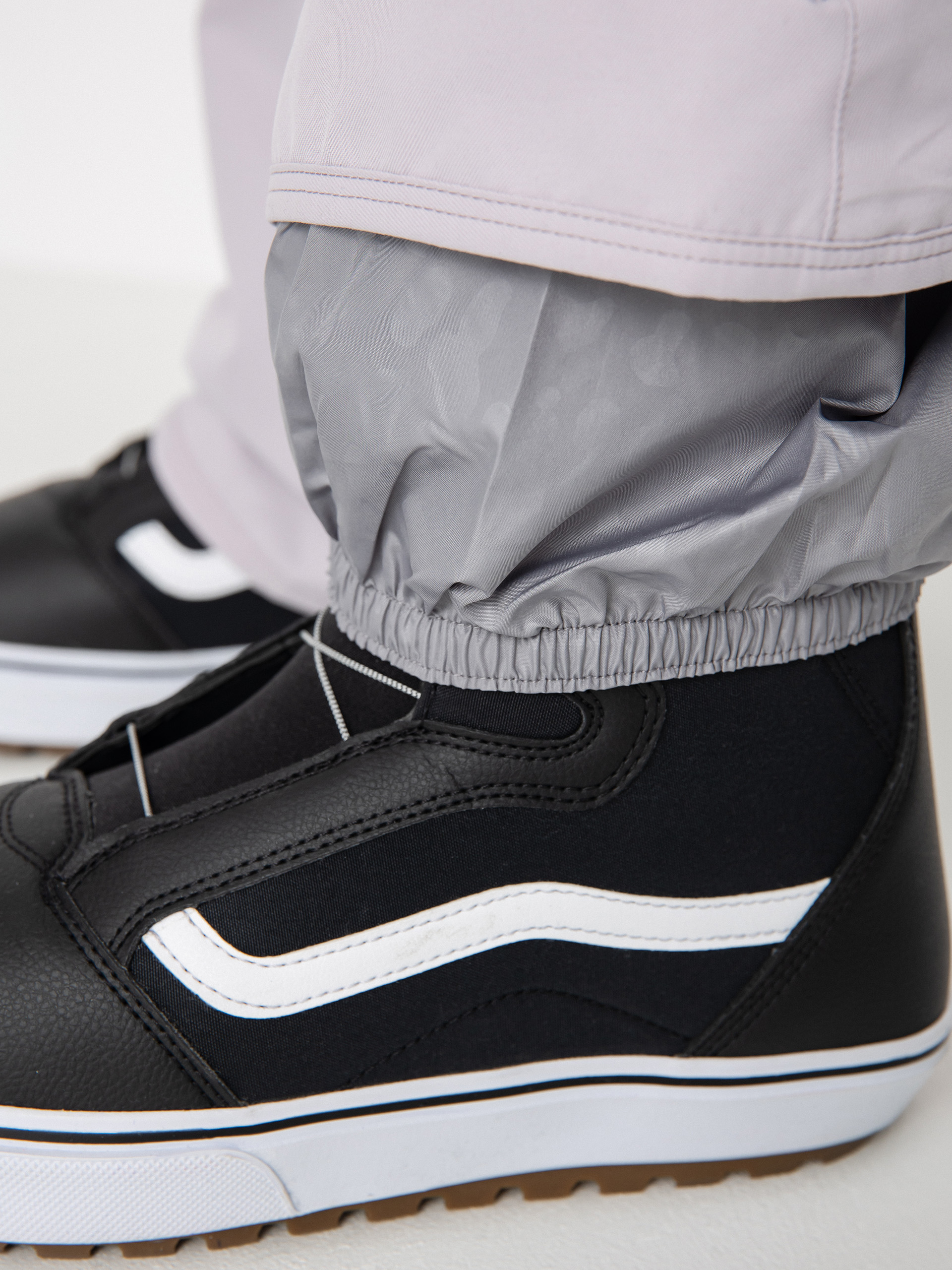 Жіночі Сноубордичні штани Volcom Hallen (amethyst smoke)