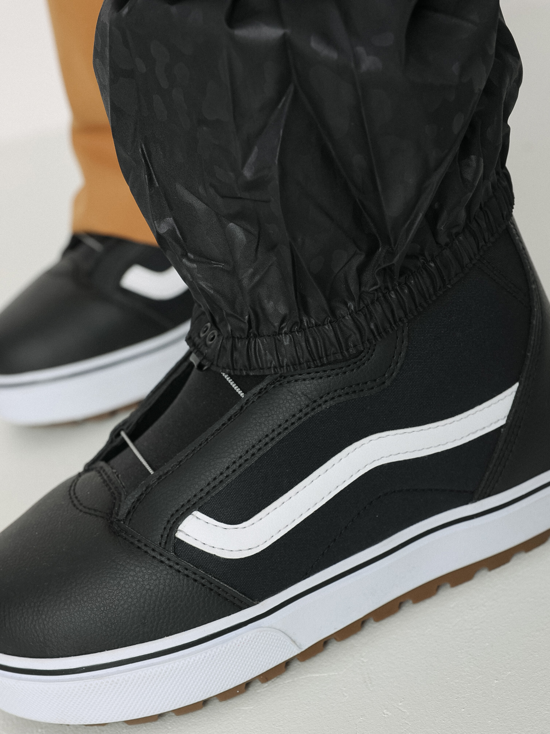 Жіночі Сноубордичні штани Volcom Bridger Ins (caramel)