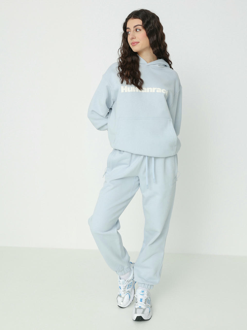 Штани adidas Originals Pharrell Williams Basics Wmn (halblu)