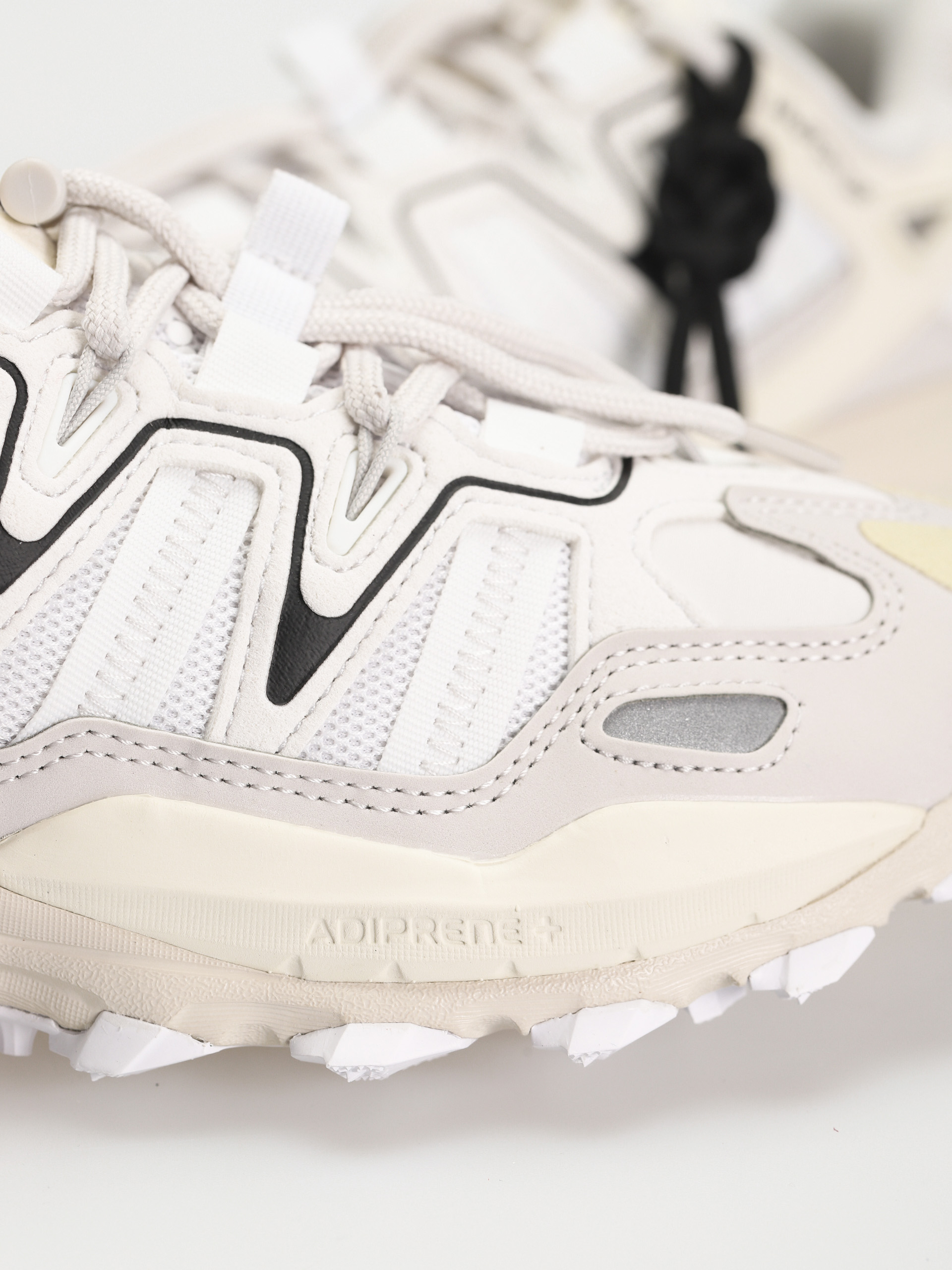 Взуття adidas Originals Hyperturf Wmn (greone/ftwwht/owhite)