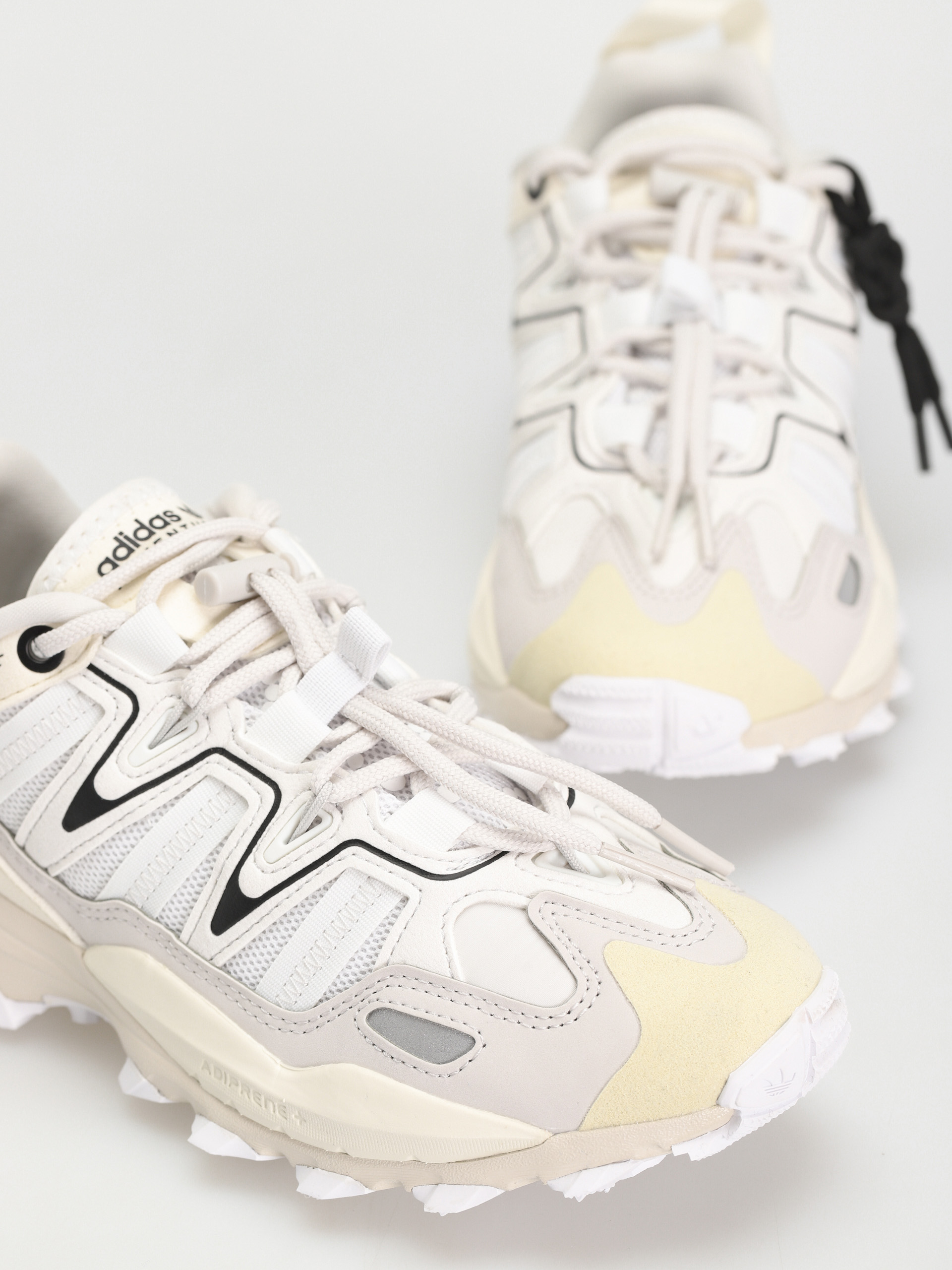 Взуття adidas Originals Hyperturf Wmn (greone/ftwwht/owhite)