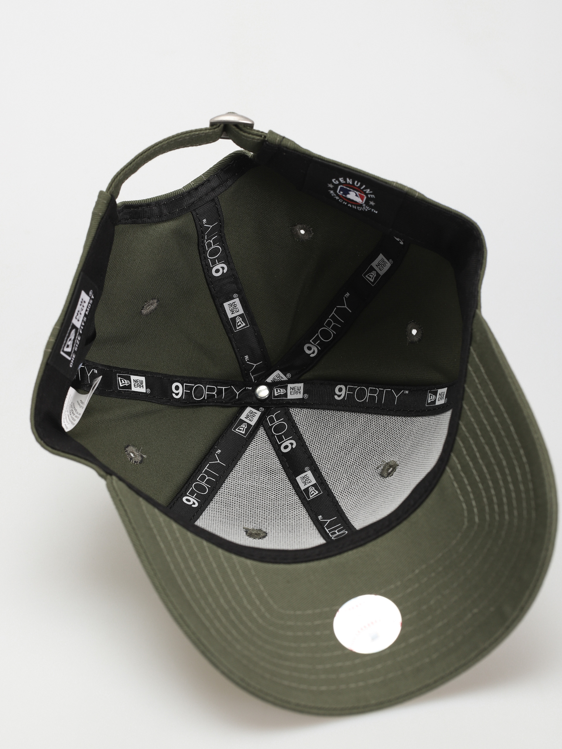 Кепка New Era League Essential 9Forty New York Yankees Wmn (olive/white)