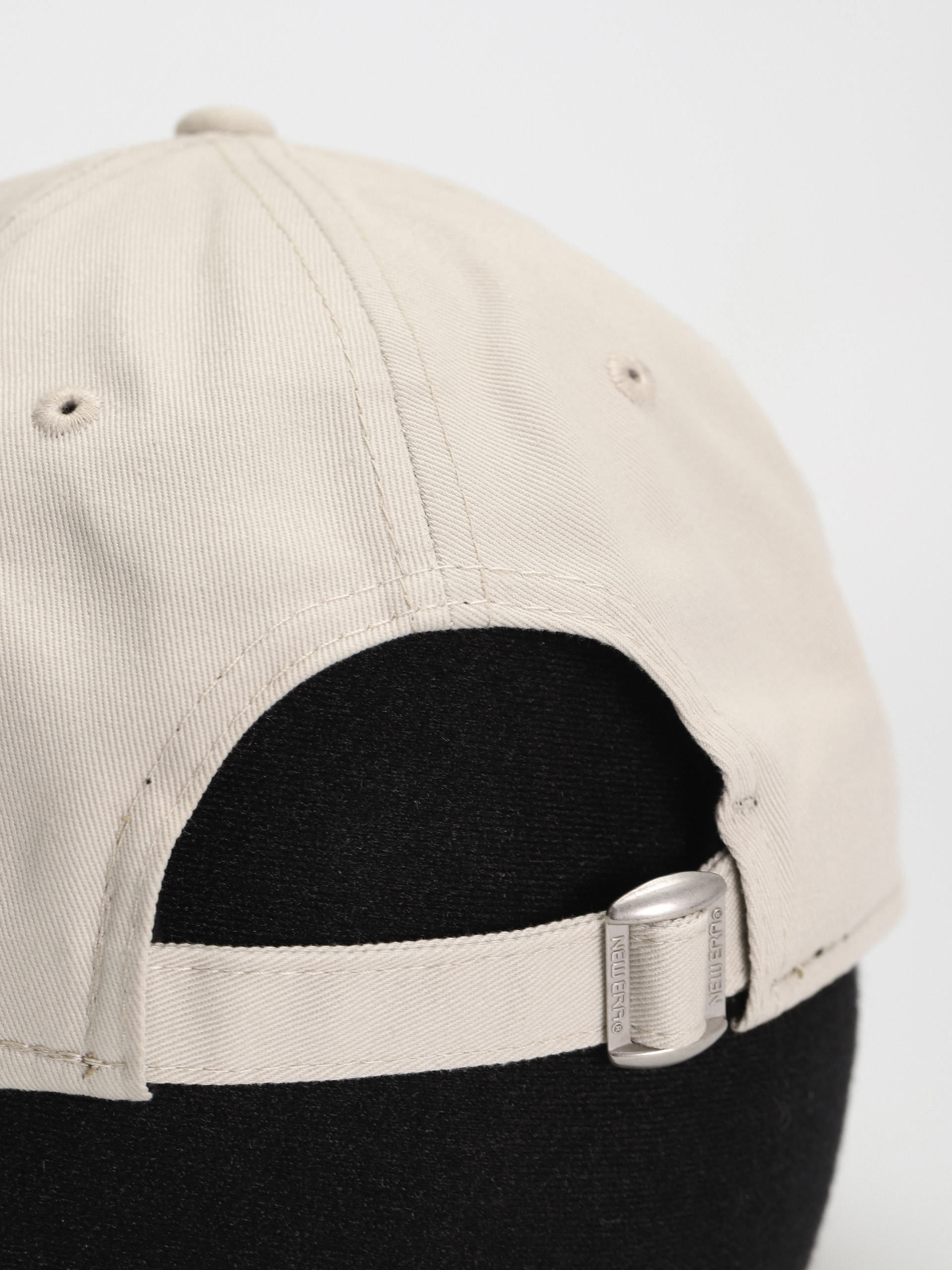 Кепка New Era League Essential 9Twenty New York Yankees (stone/white)