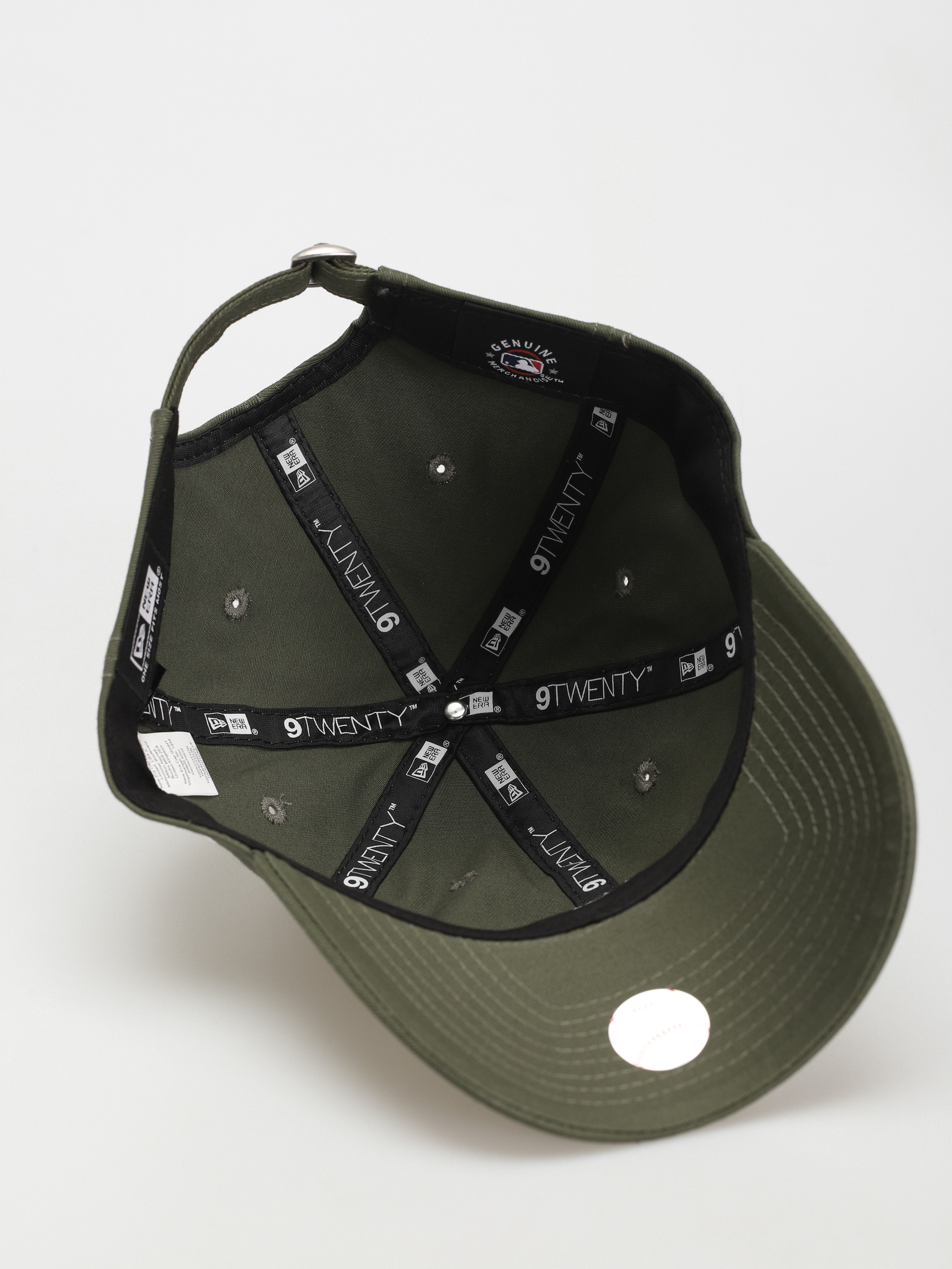 Кепка New Era League Essential 9Twenty New York Yankees (olive/white)
