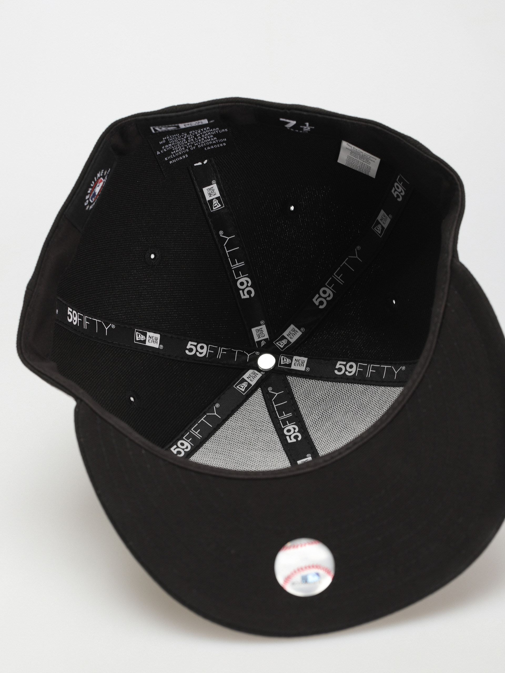 Кепка New Era League Essential 59Fifty New York Yankees (black/white)