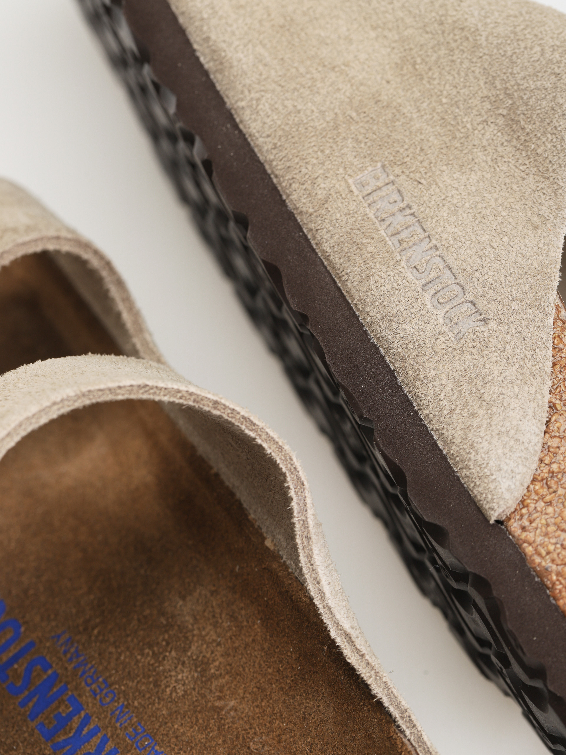 Шльопанці Birkenstock Arizona Suede Regular (taupe)