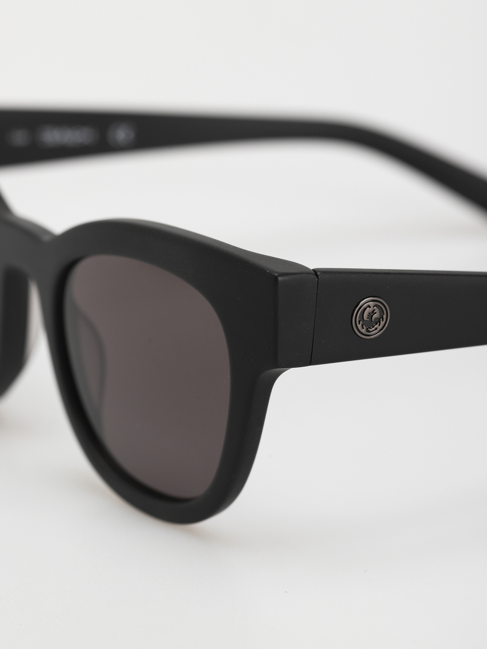 Сонцезахисні окуляри Dragon Jett Wmn (matte black/lumalens smoke)