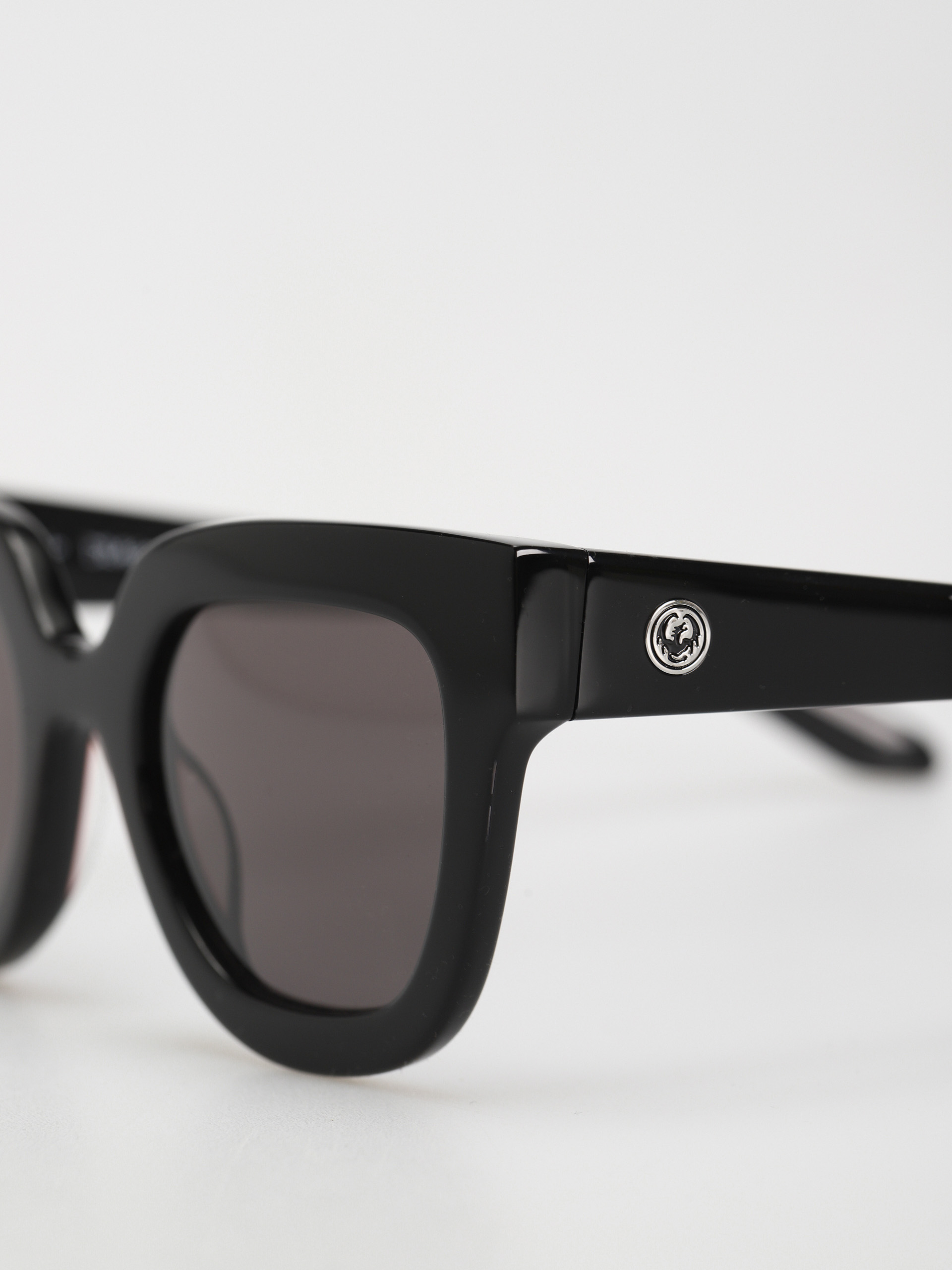 Сонцезахисні окуляри Dragon Purser Wmn (black/lumalens smoke)