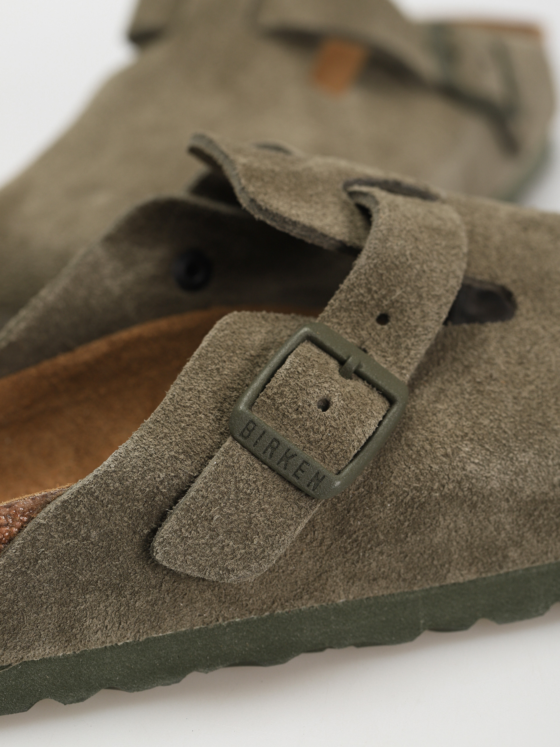 Шльопанці Birkenstock Boston Suede Narrow Wmn (modern suede thyme)