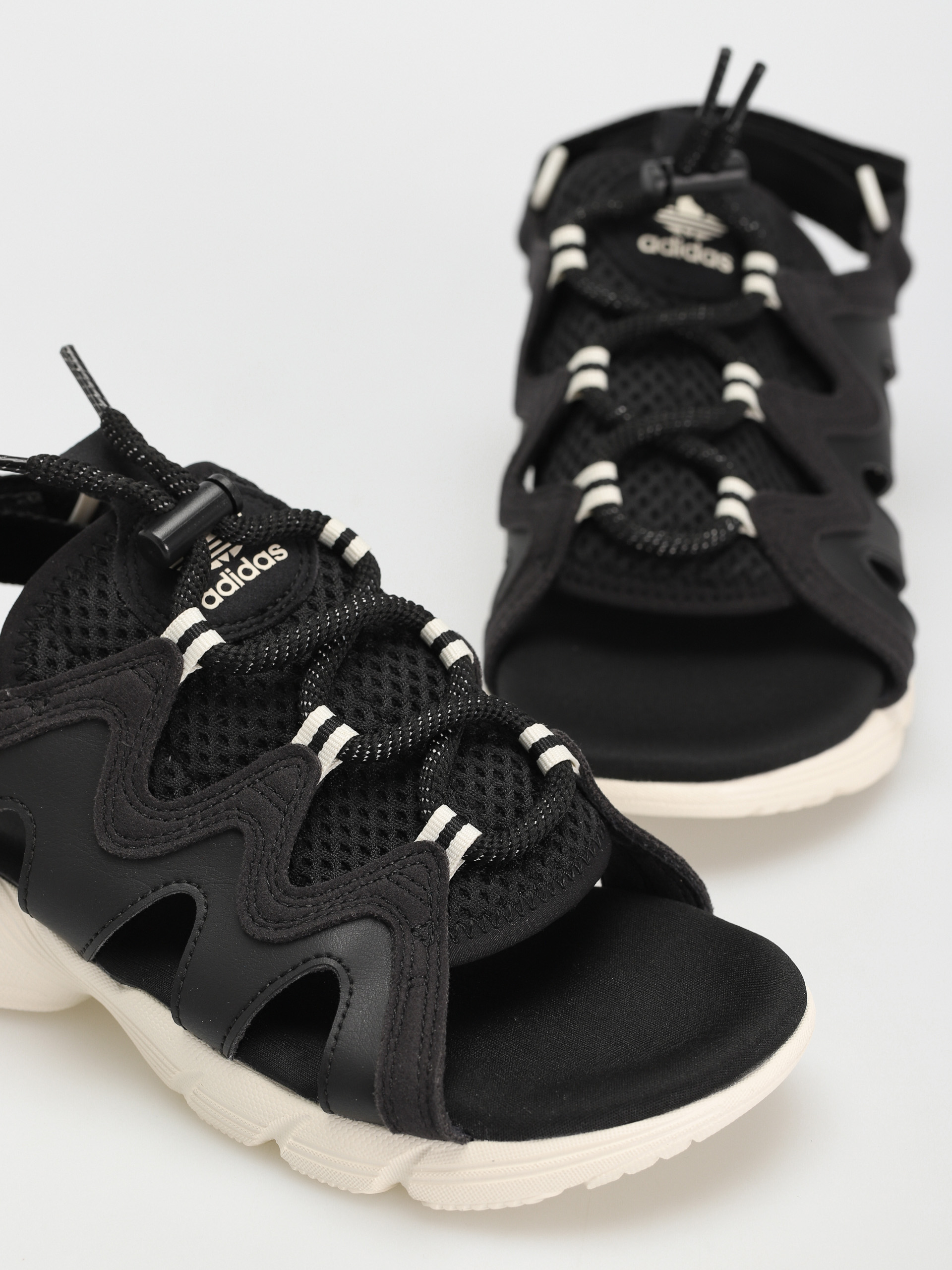 Сандалі adidas Originals Astir Sndl Wmn (cblack/owhite/owhite)