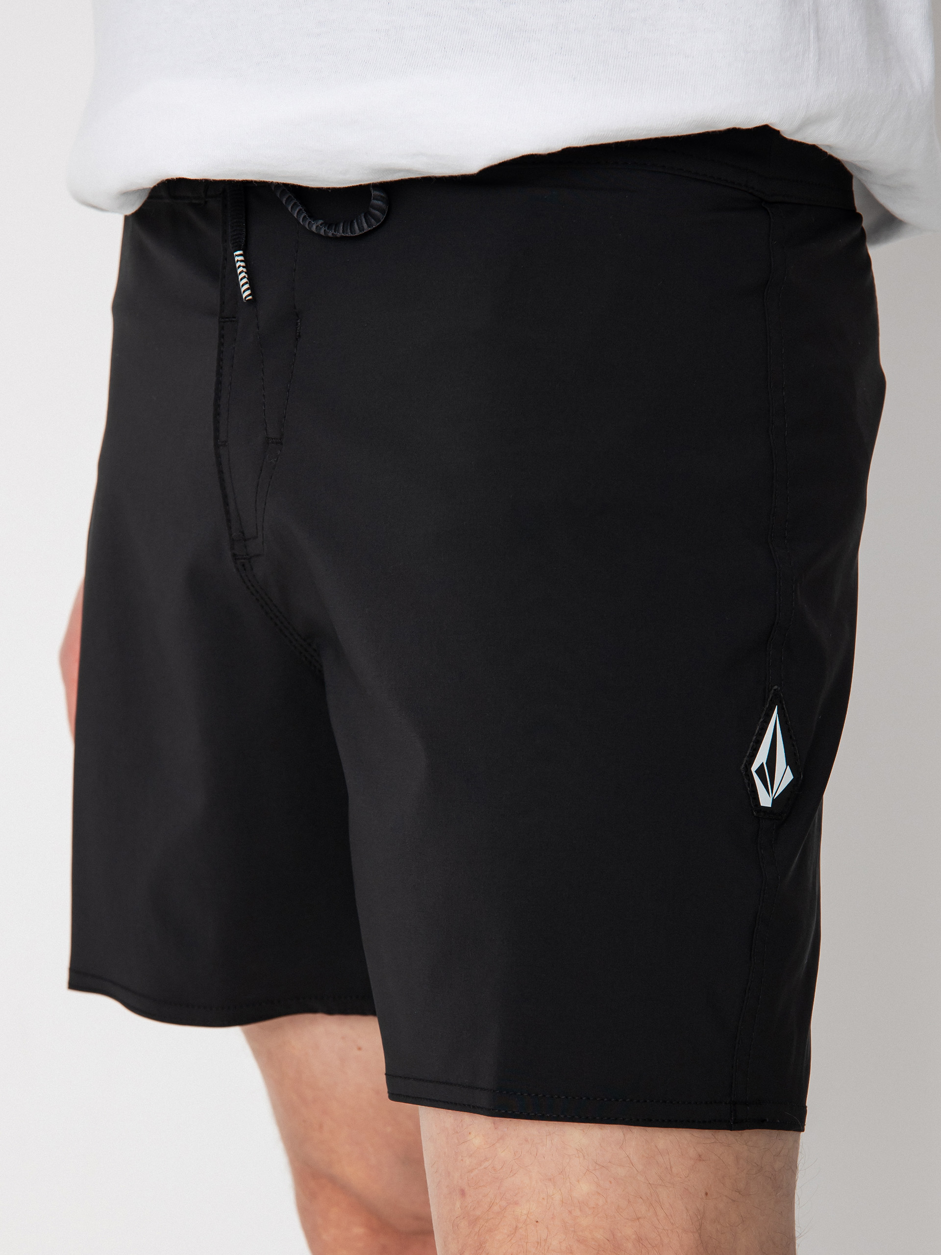 Пляжні шорти Volcom Lido Solid Mod 16 (black)