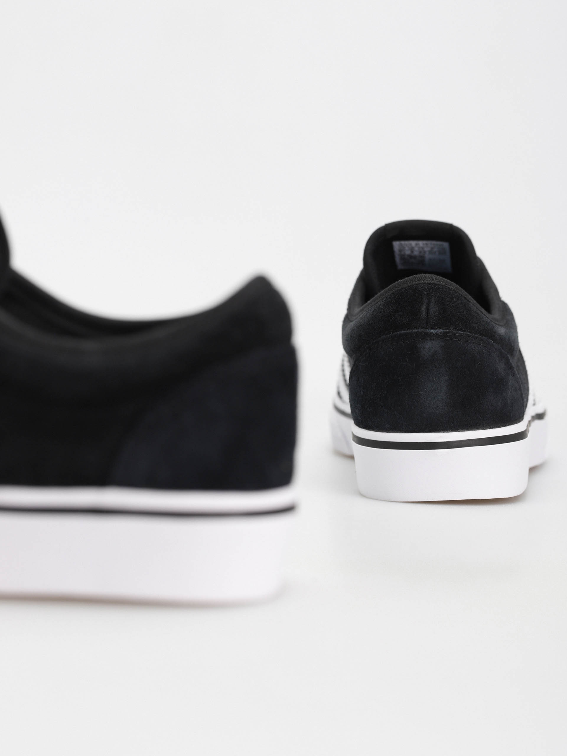 Взуття adidas Adi Ease (cblack/ftwwht/ftwwht)