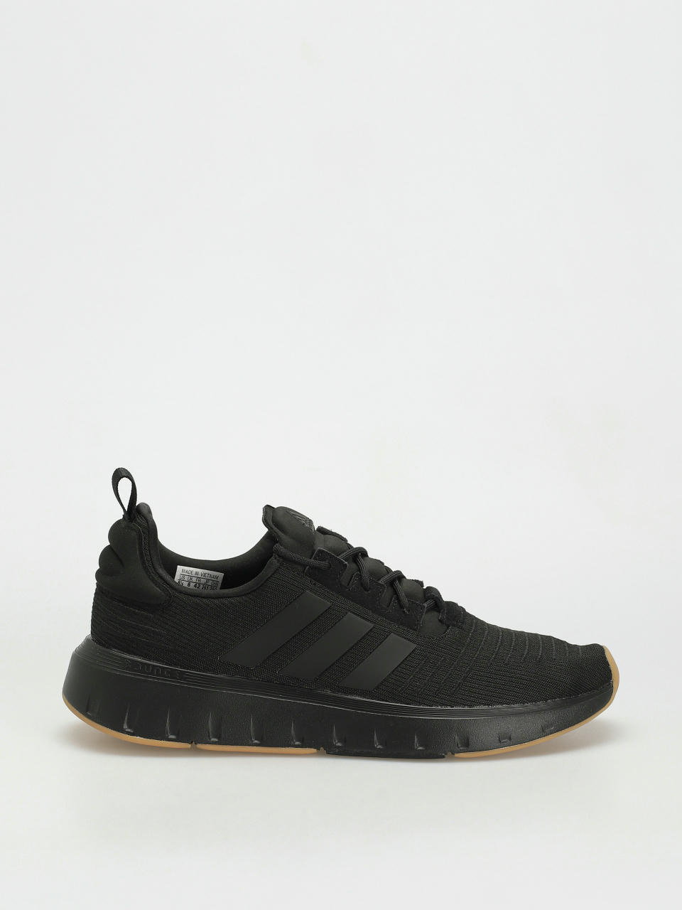 Взуття adidas Originals Swift Run 23 (cblack/cblack/gum3)