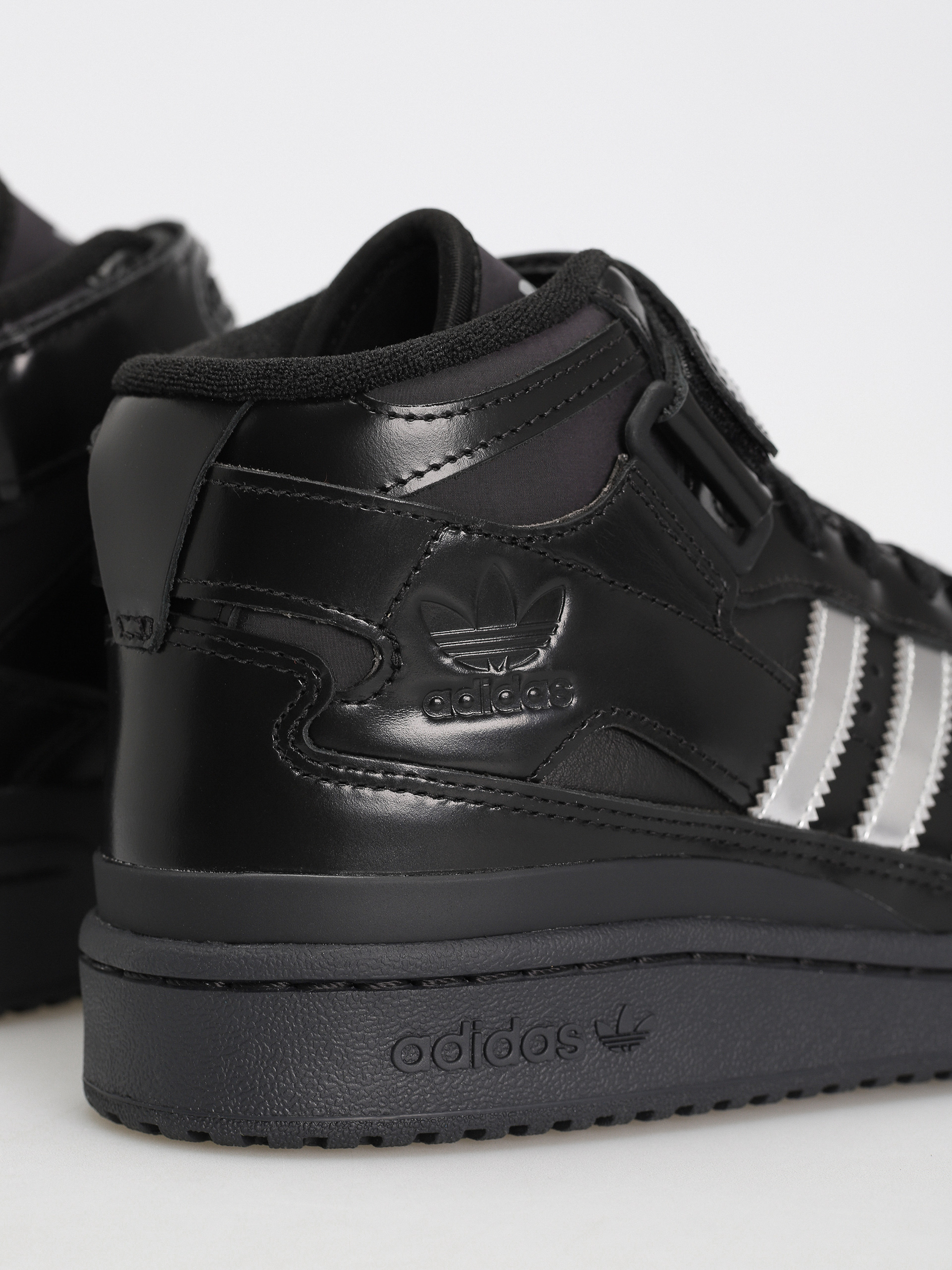 Adidas forum mid black best sale