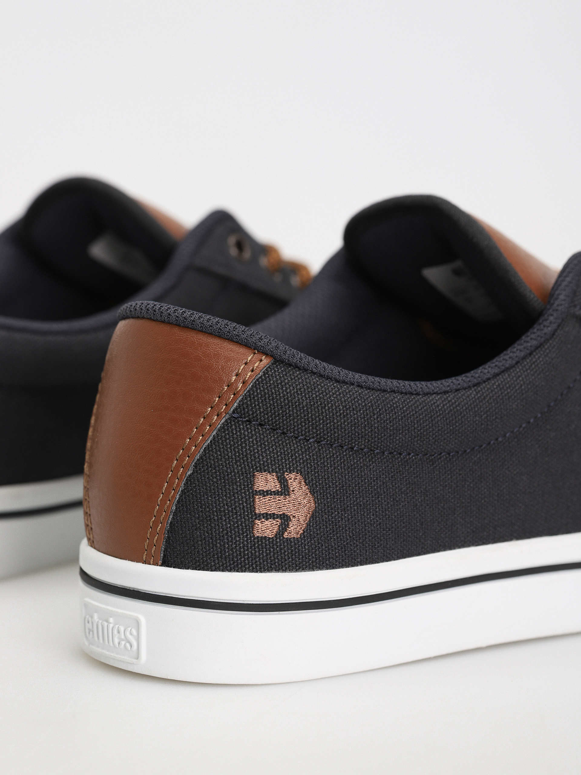 Взуття Etnies Jameson 2 Eco (navy/tan/white)