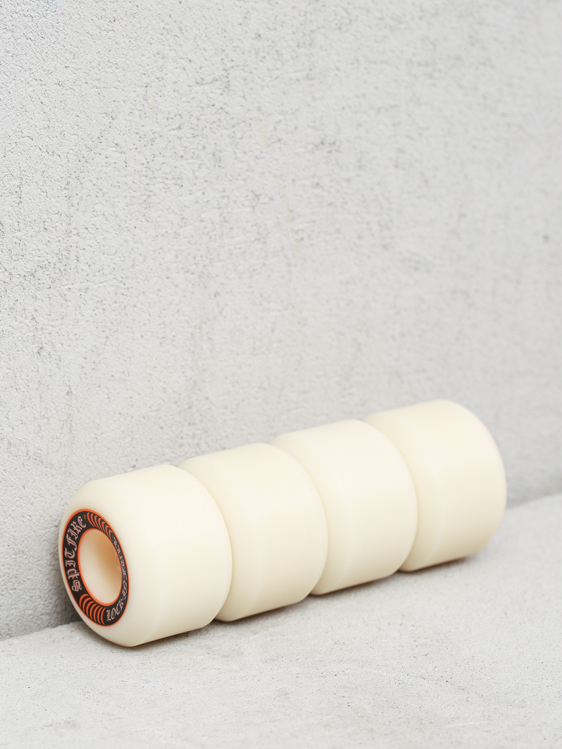 Колеса Spitfire F4 99D Lock In Full (white/orange)