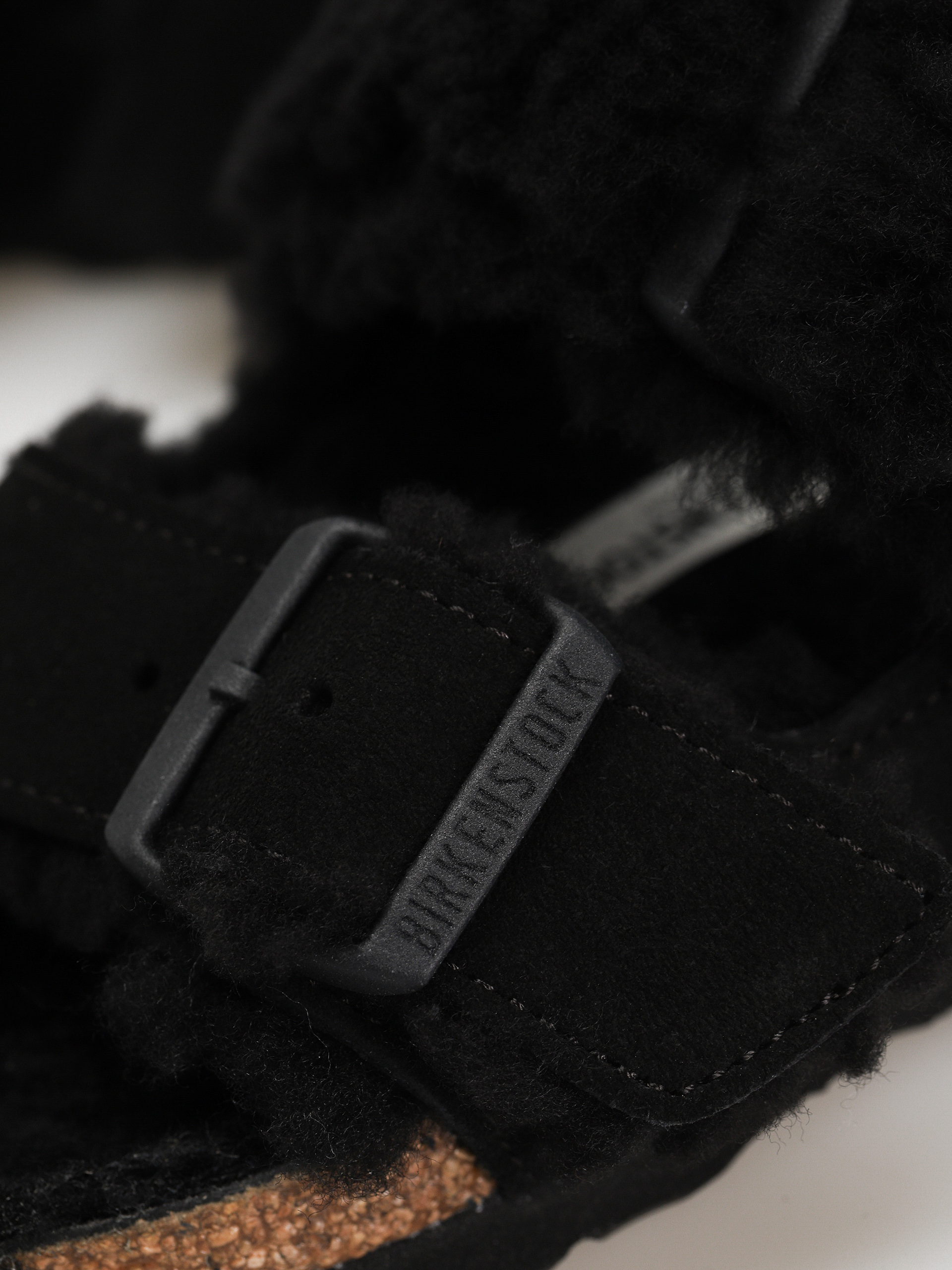 Шльопанці Birkenstock Arizona Split Teddy Parts Rivet Logo Suede Leather/Fur Narrow Wmn (black)