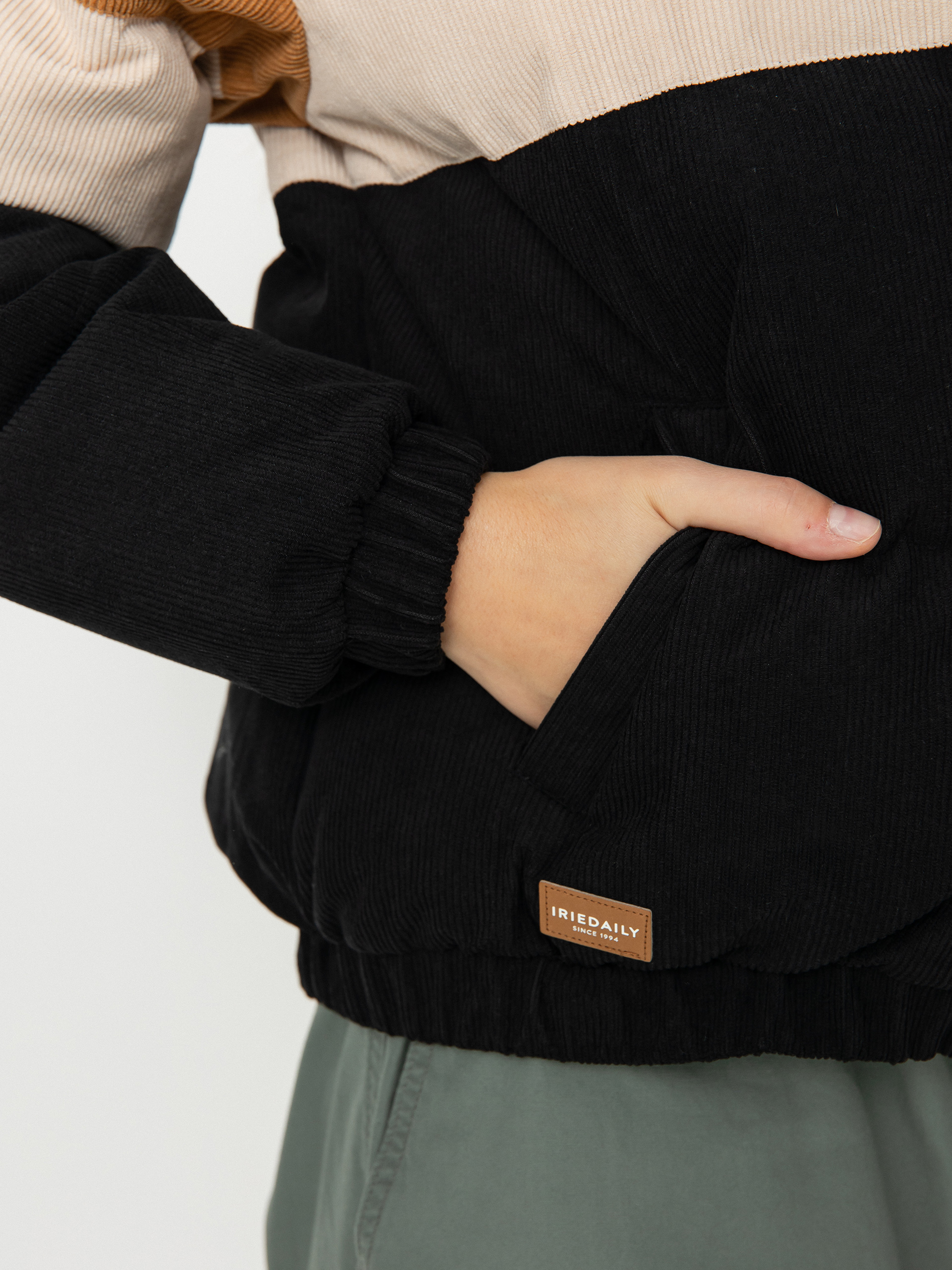 Куртка Iriedaily Cordy Puffer Wmn (black)