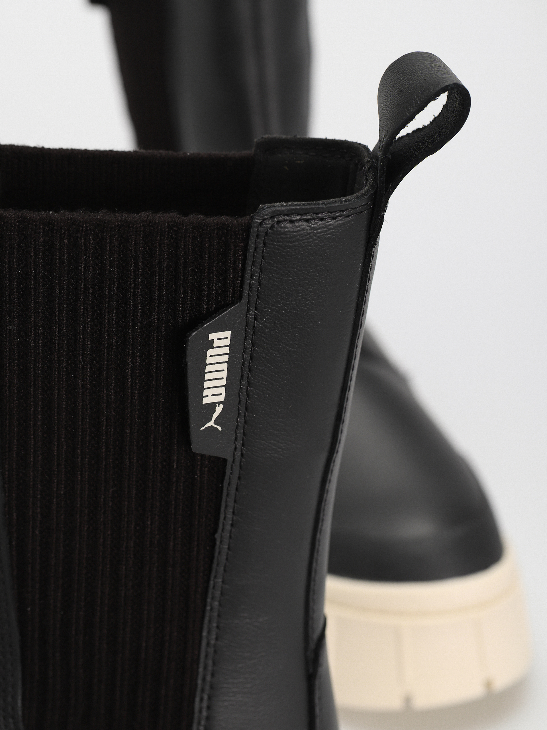 Взуття Puma Mayze Stack Chelsea Winter Wmn (puma black)