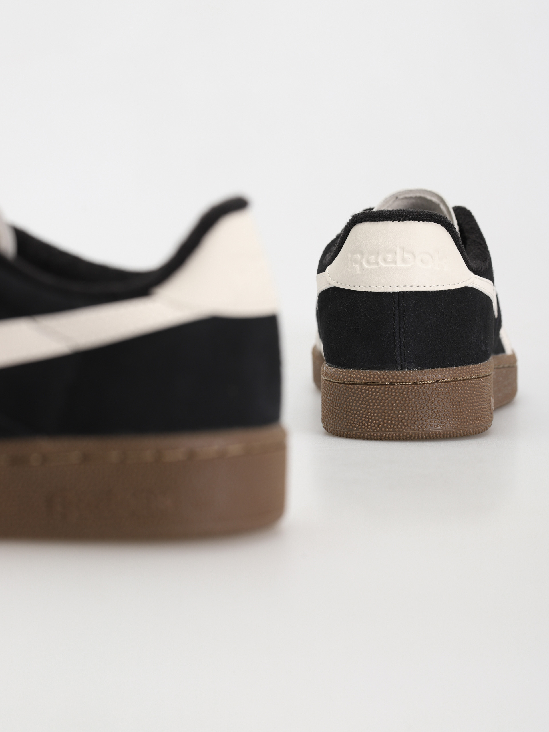 Взуття Reebok Club C Grounds UK (cblack/chalk/rbkle2)