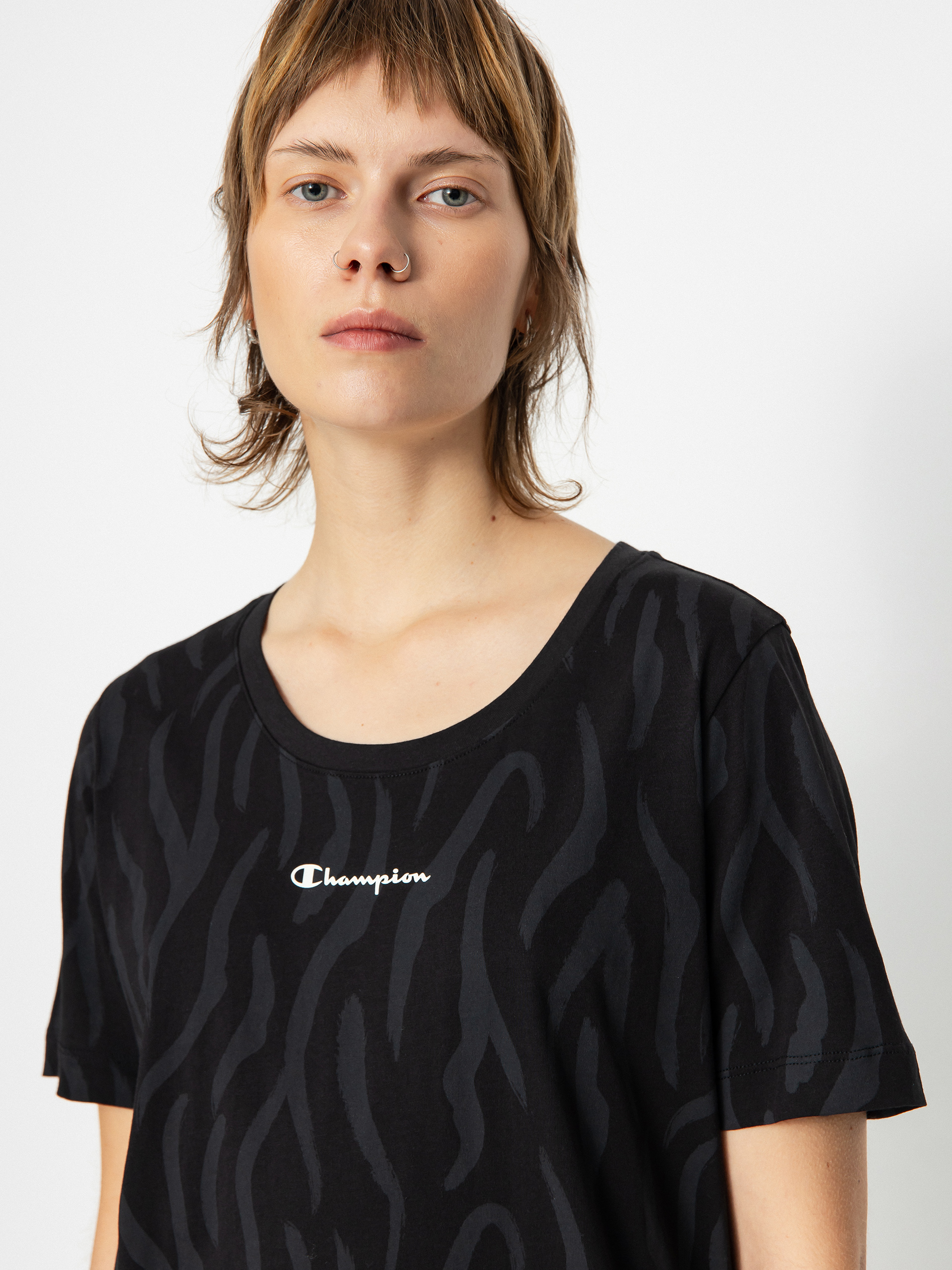 Футболка Champion Legacy Crewneck T-Shirt 116915 Wmn (nbk/allover)