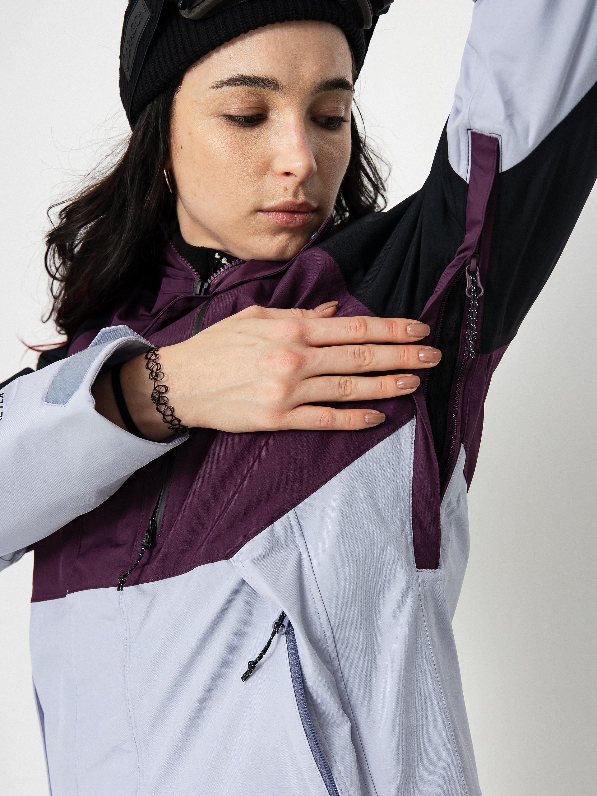 Жіноча Сноубордична куртка Volcom V.Co Aris Ins Gore (blackberry)