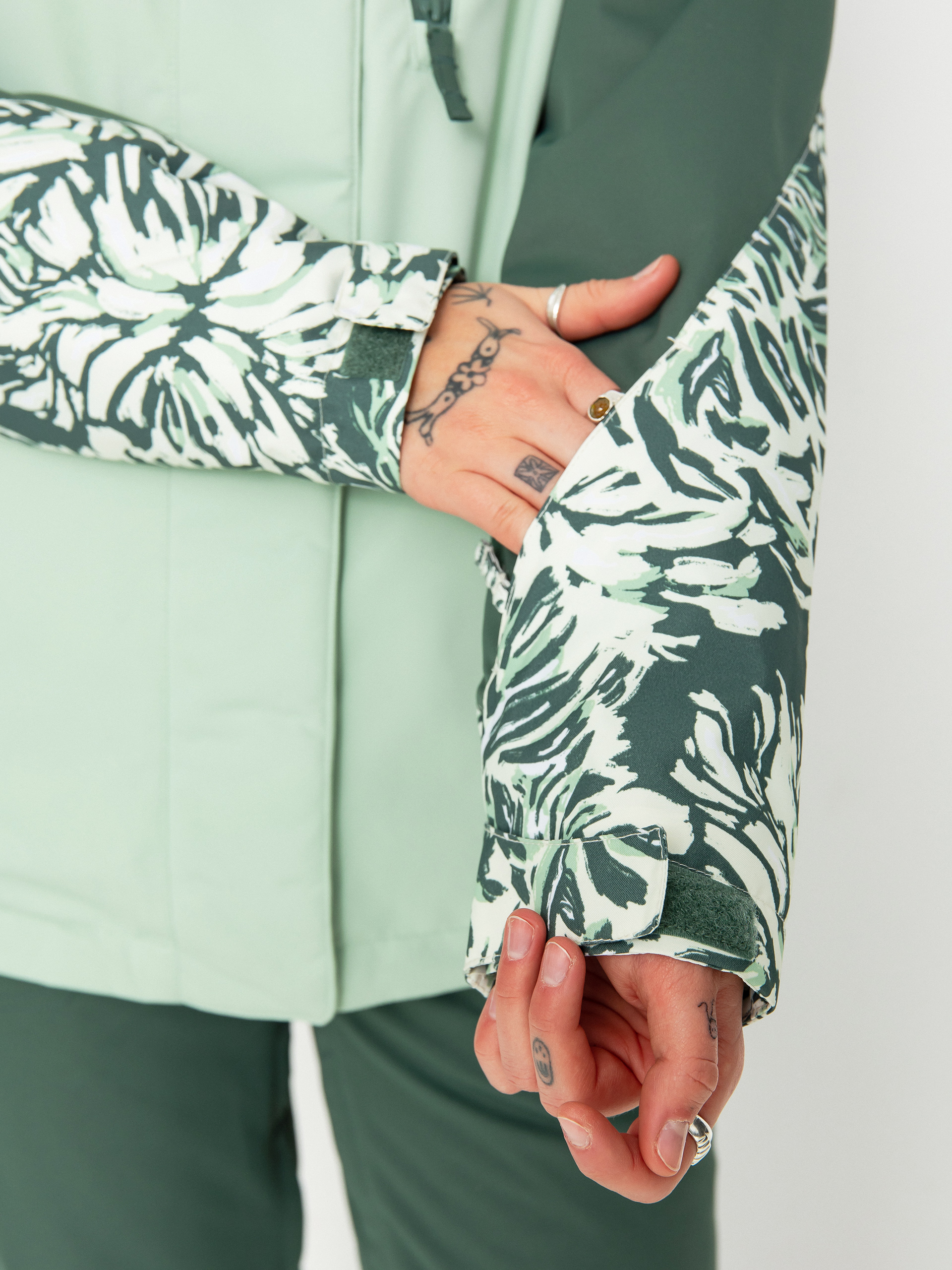 Жіноча Сноубордична куртка Roxy Jetty Block (dark forest wild)