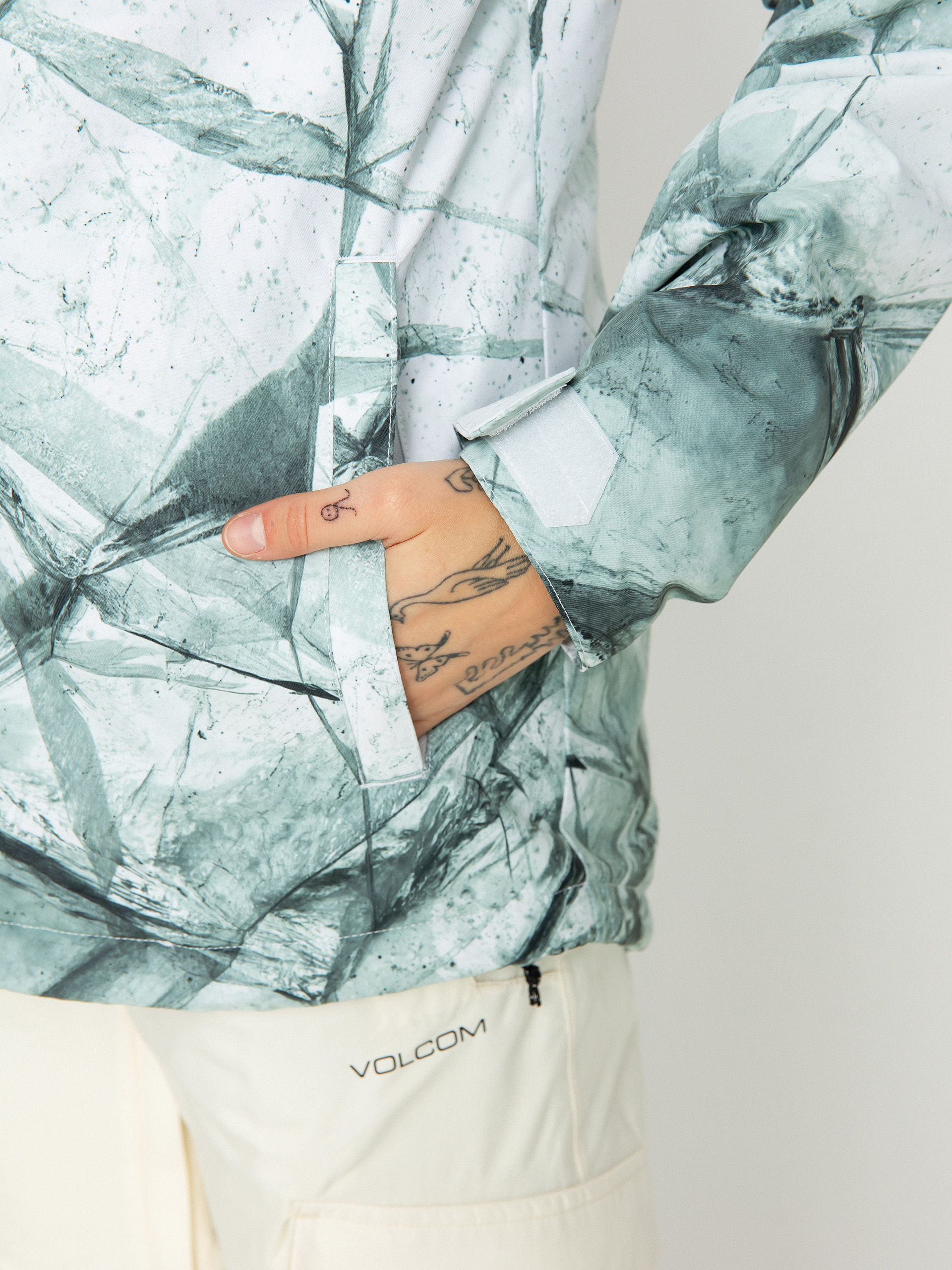 Жіноча Сноубордична куртка Volcom Bolt Ins (white ice)