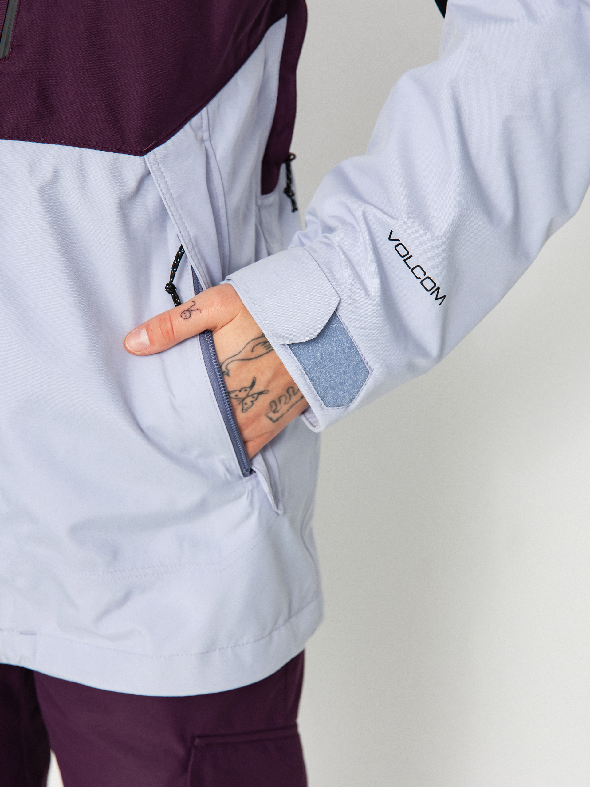 Жіноча Куртка для сноуборду Volcom V.Co Aris Gore Tex (blackberry)