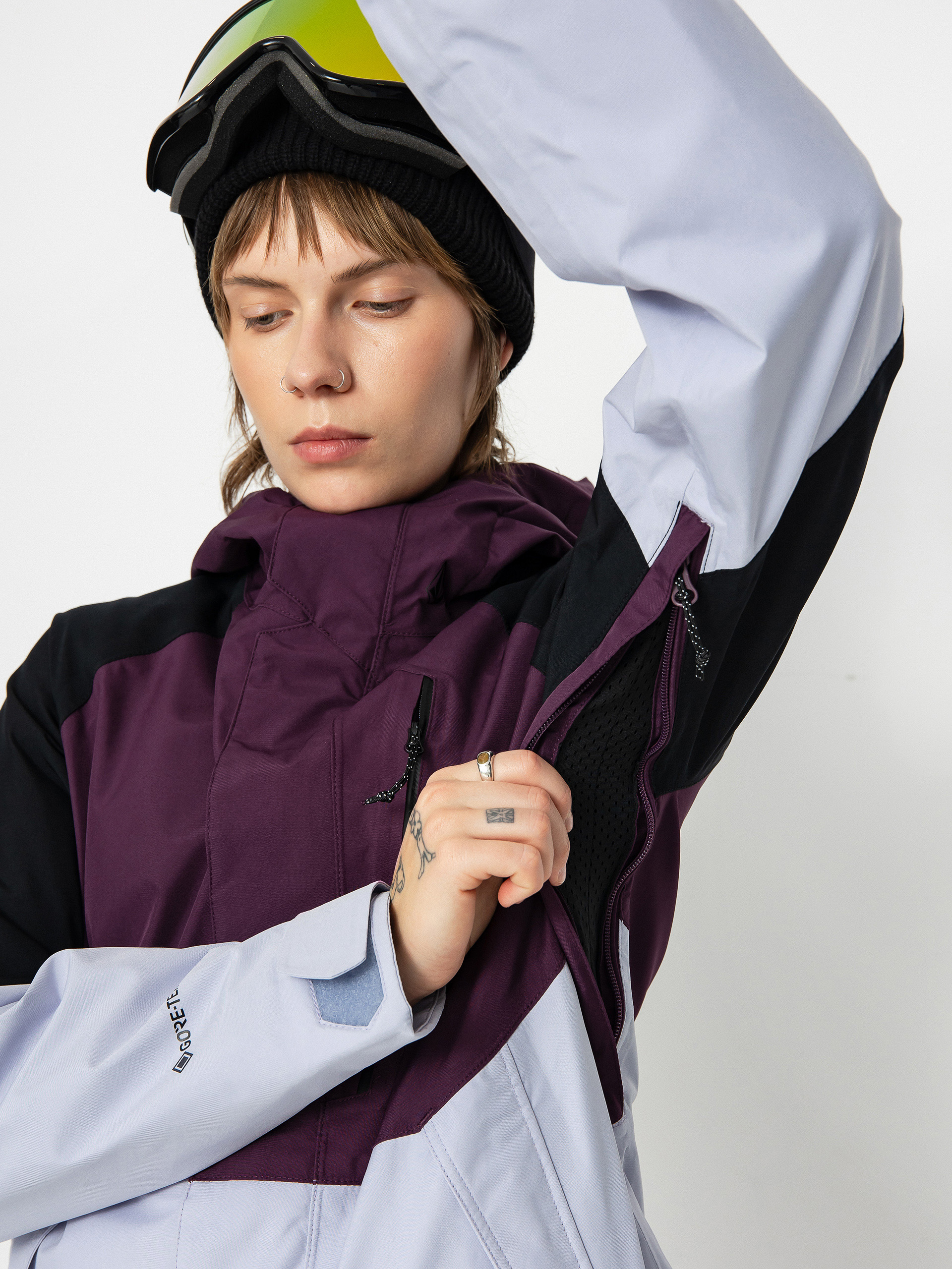 Жіноча Куртка для сноуборду Volcom V.Co Aris Gore Tex (blackberry)