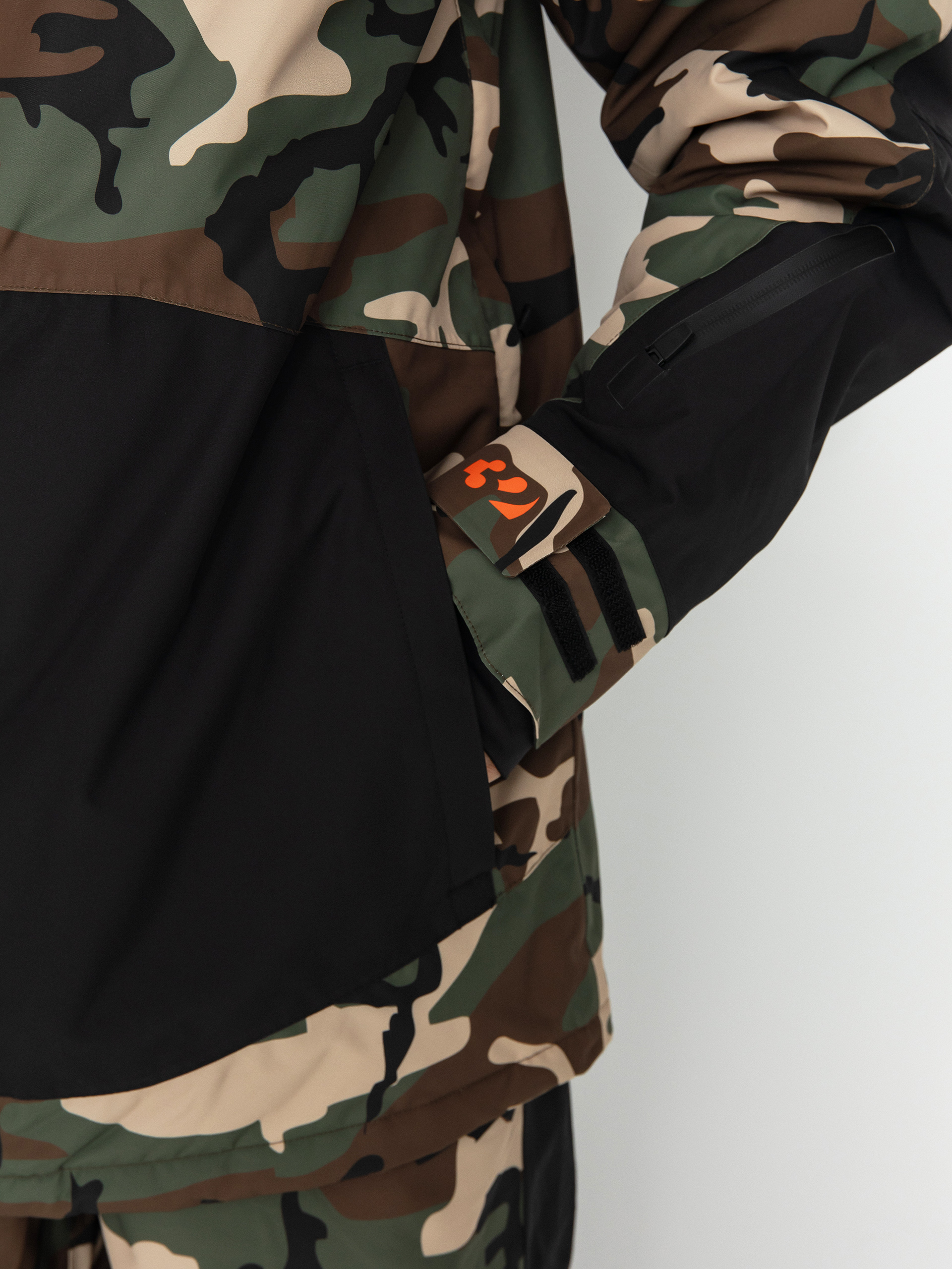 Чоловіча Куртка для сноуборду ThirtyTwo Lashed Insulated (black/camo)