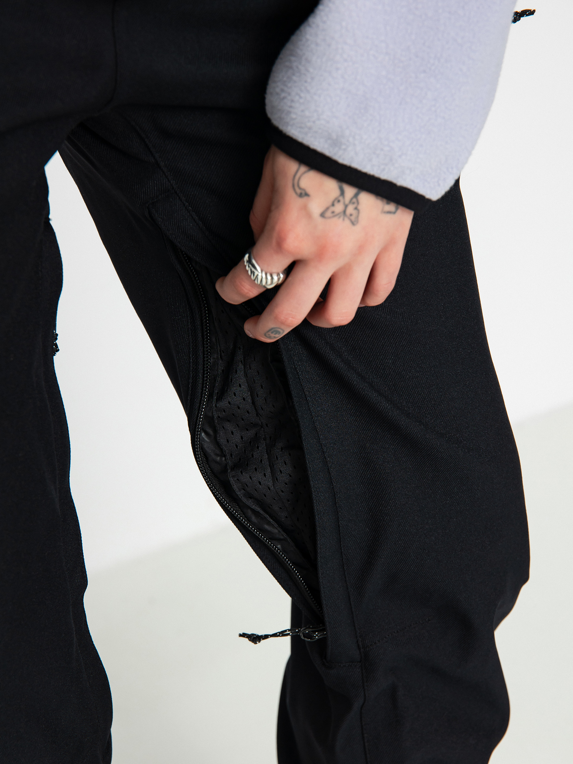 Жіночі Сноубордичні штани Volcom Species Stretch (black)