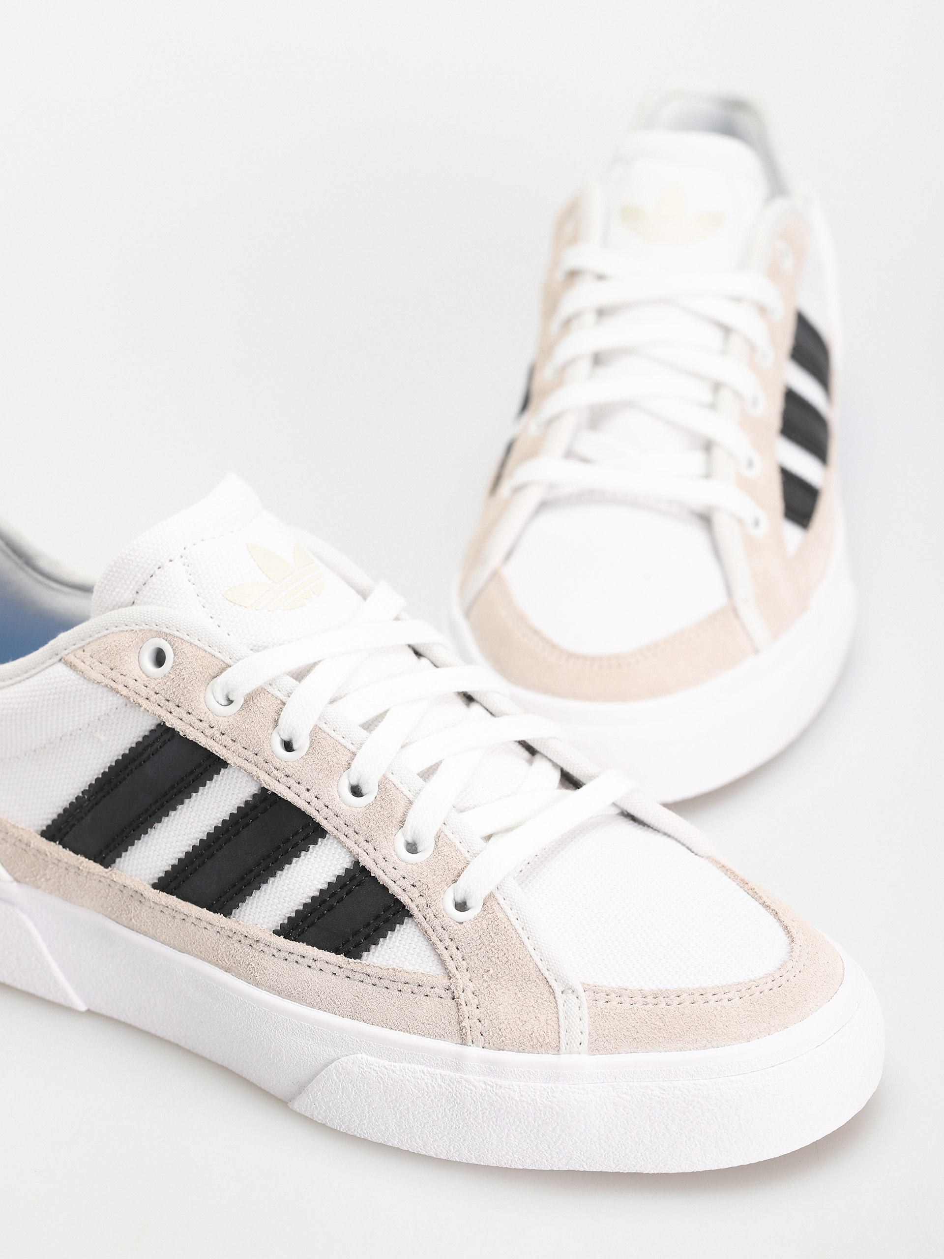 Взуття adidas Court TNS Premiere (crywht/cblack/ftwwht)