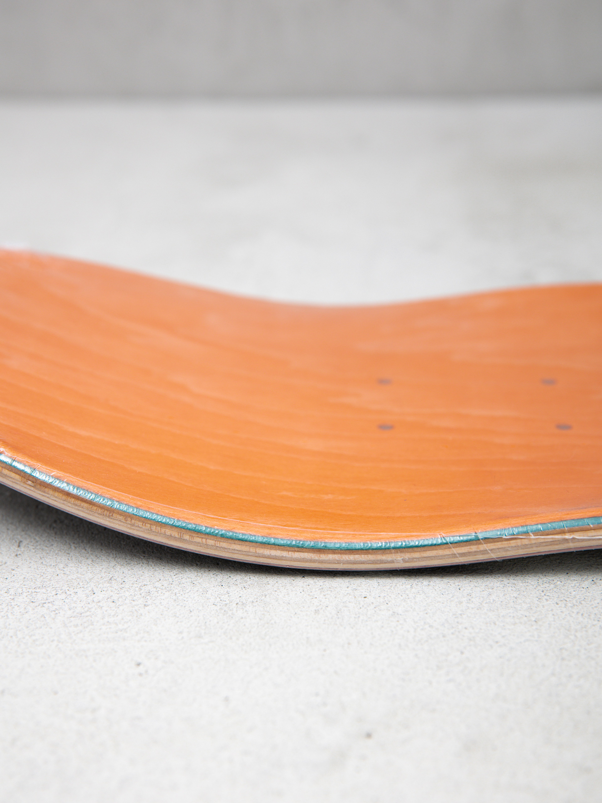 Декa Real Classic Oval (black/white)