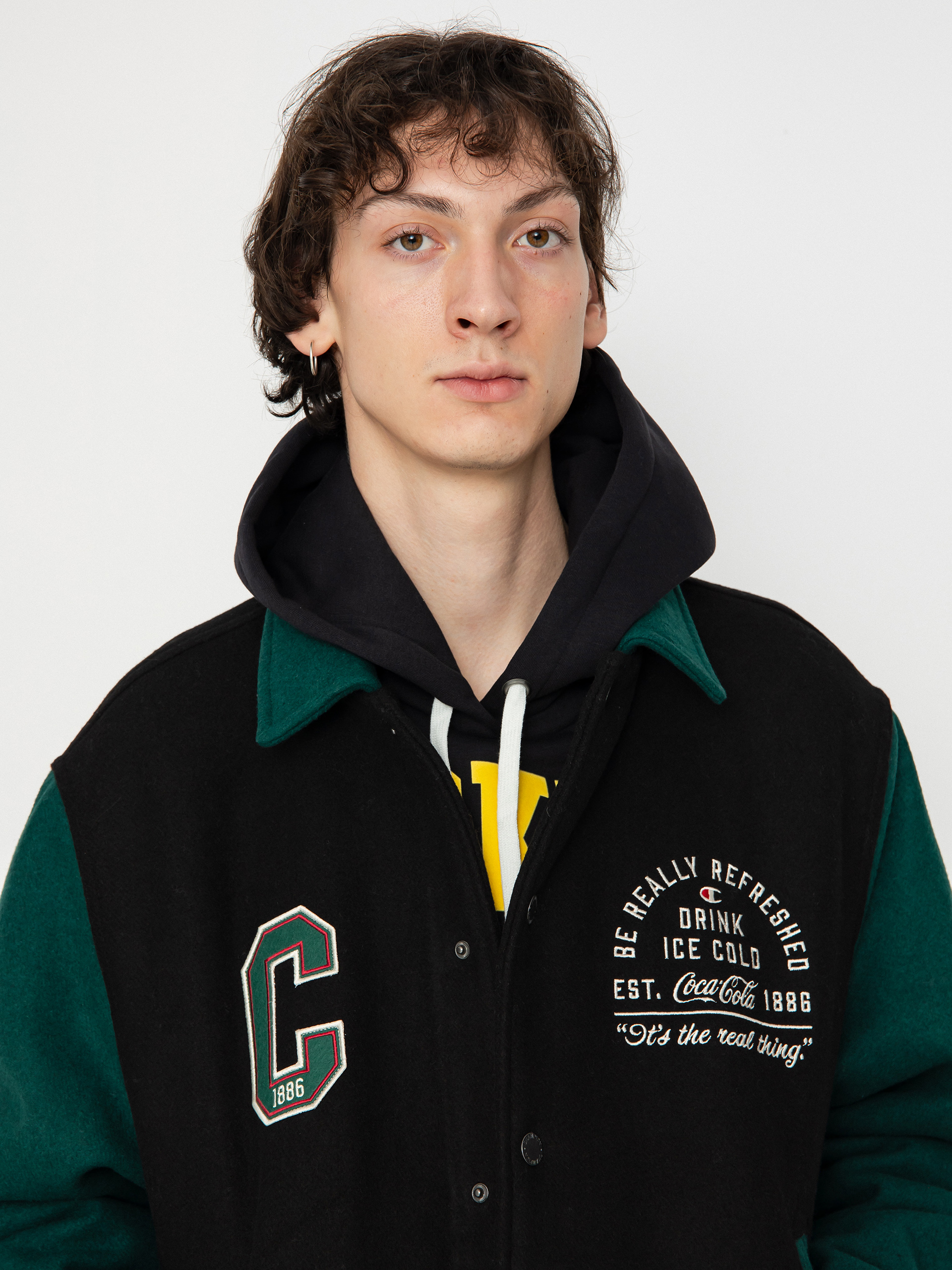 Куртка Champion X Coca Cola Bomber Jacket 220191 (nbk/hlg/ofw)