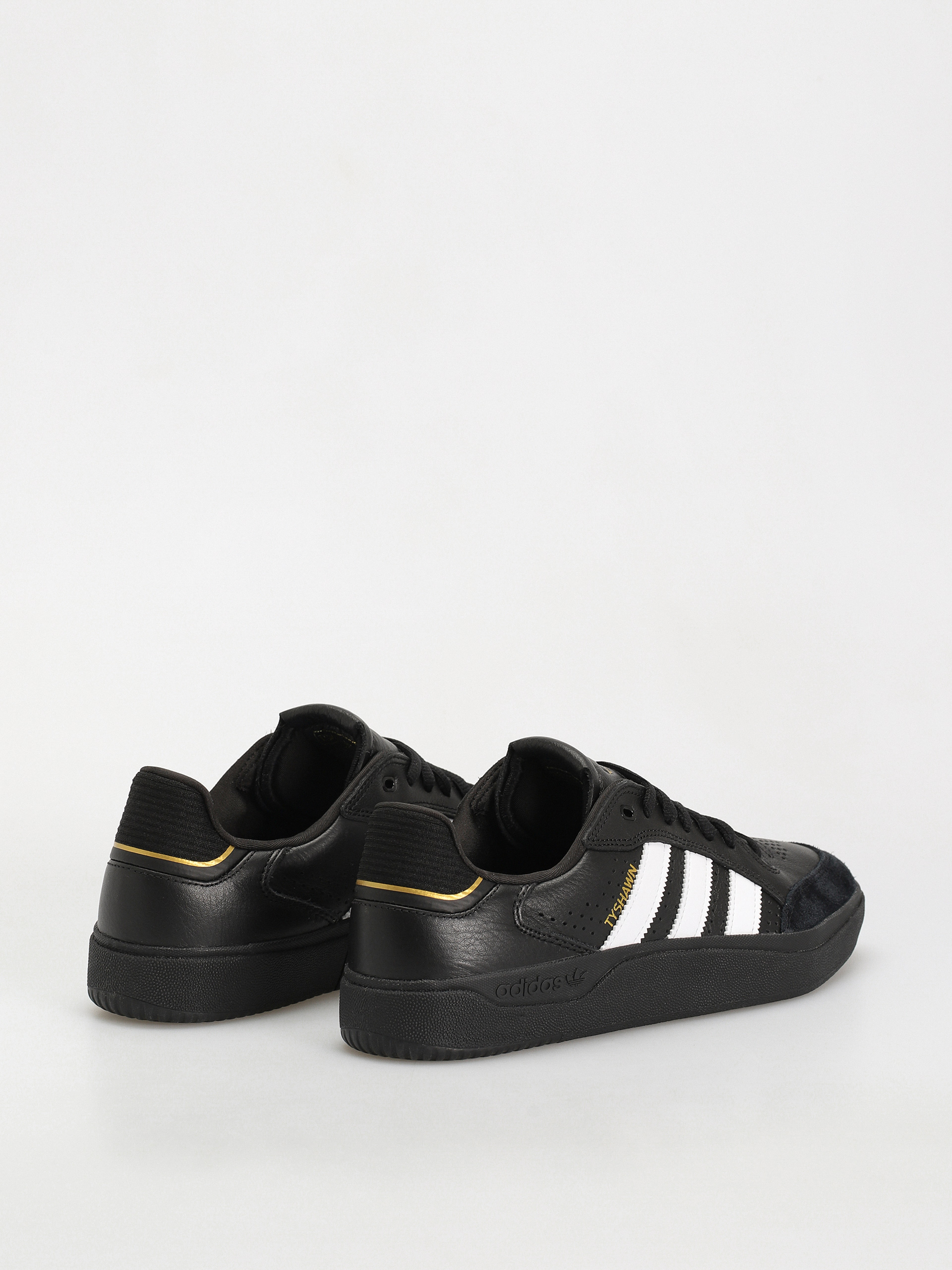 Взуття adidas Tyshawn Low (cblack/ftwwht/goldmt)