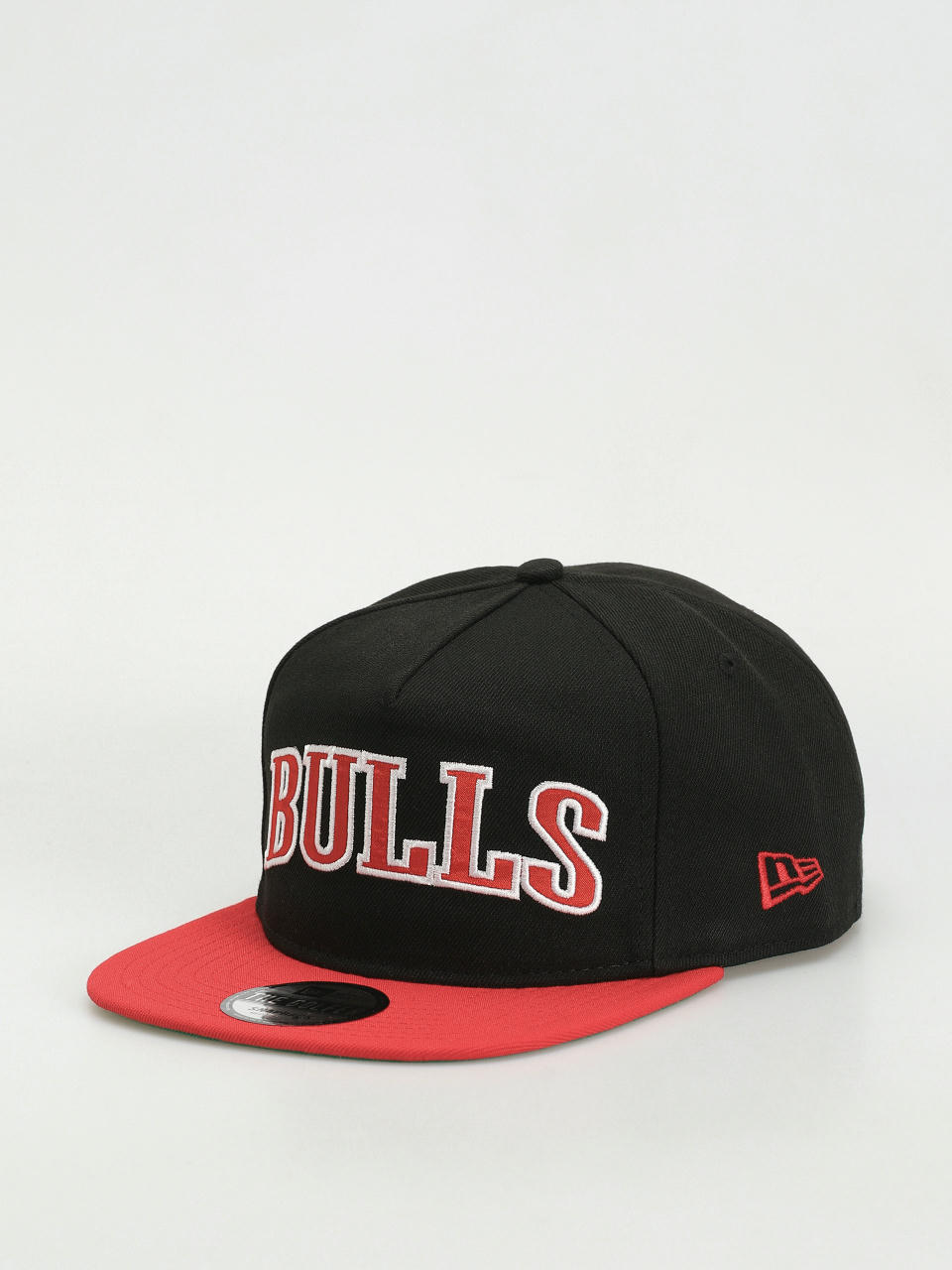 Кепка New Era NBA Golfer Chicago Bulls (black/red)