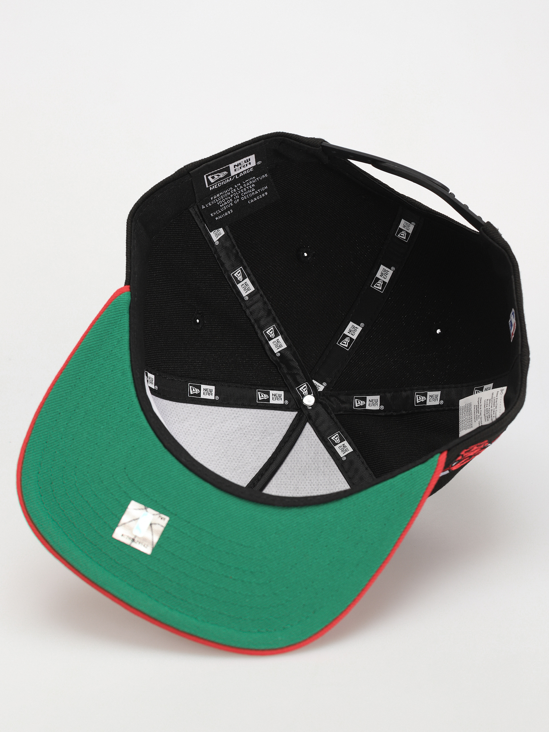 Кепка New Era NBA Golfer Chicago Bulls (black/red)