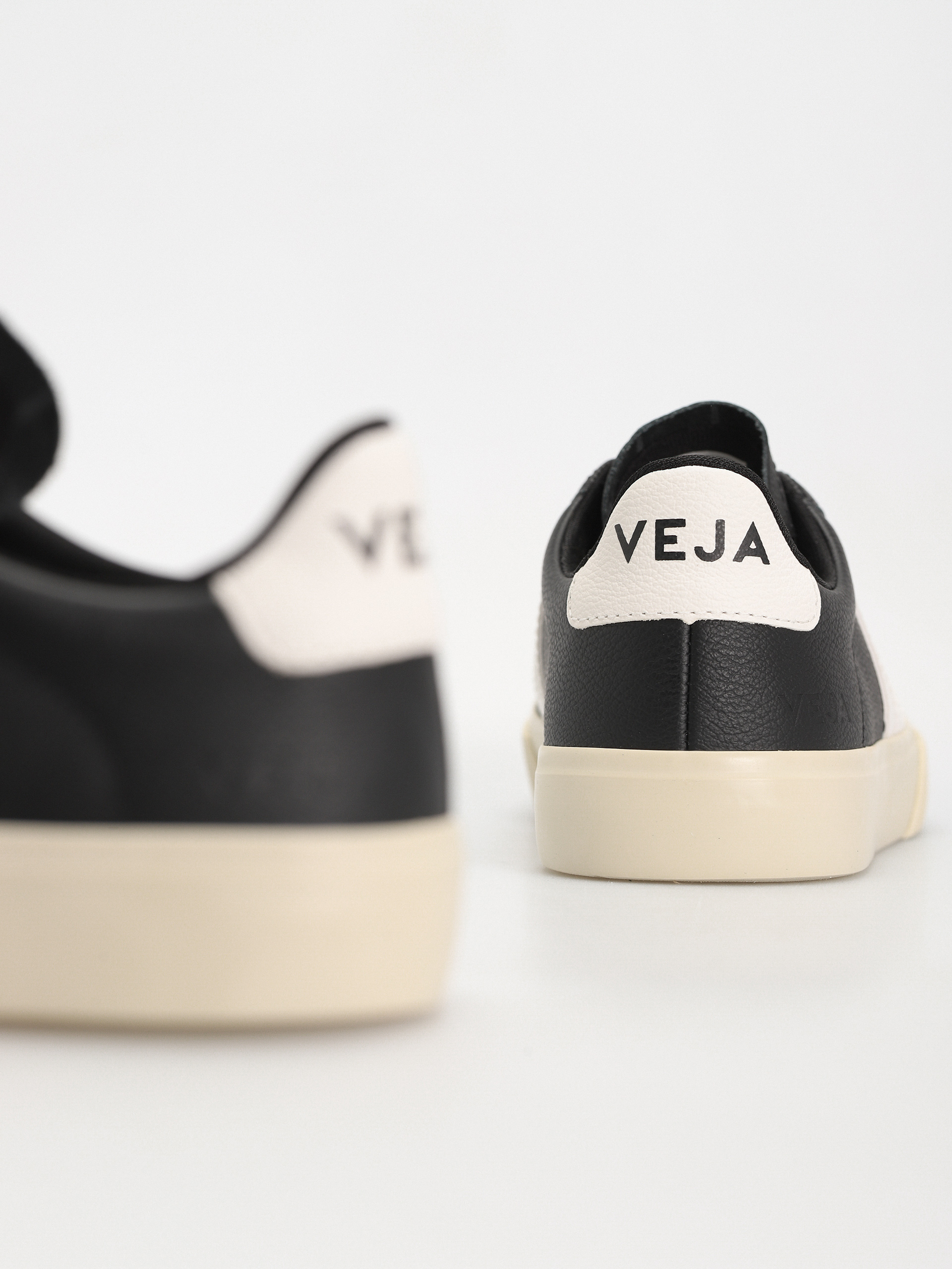 Взуття Veja Campo Wmn (black white)