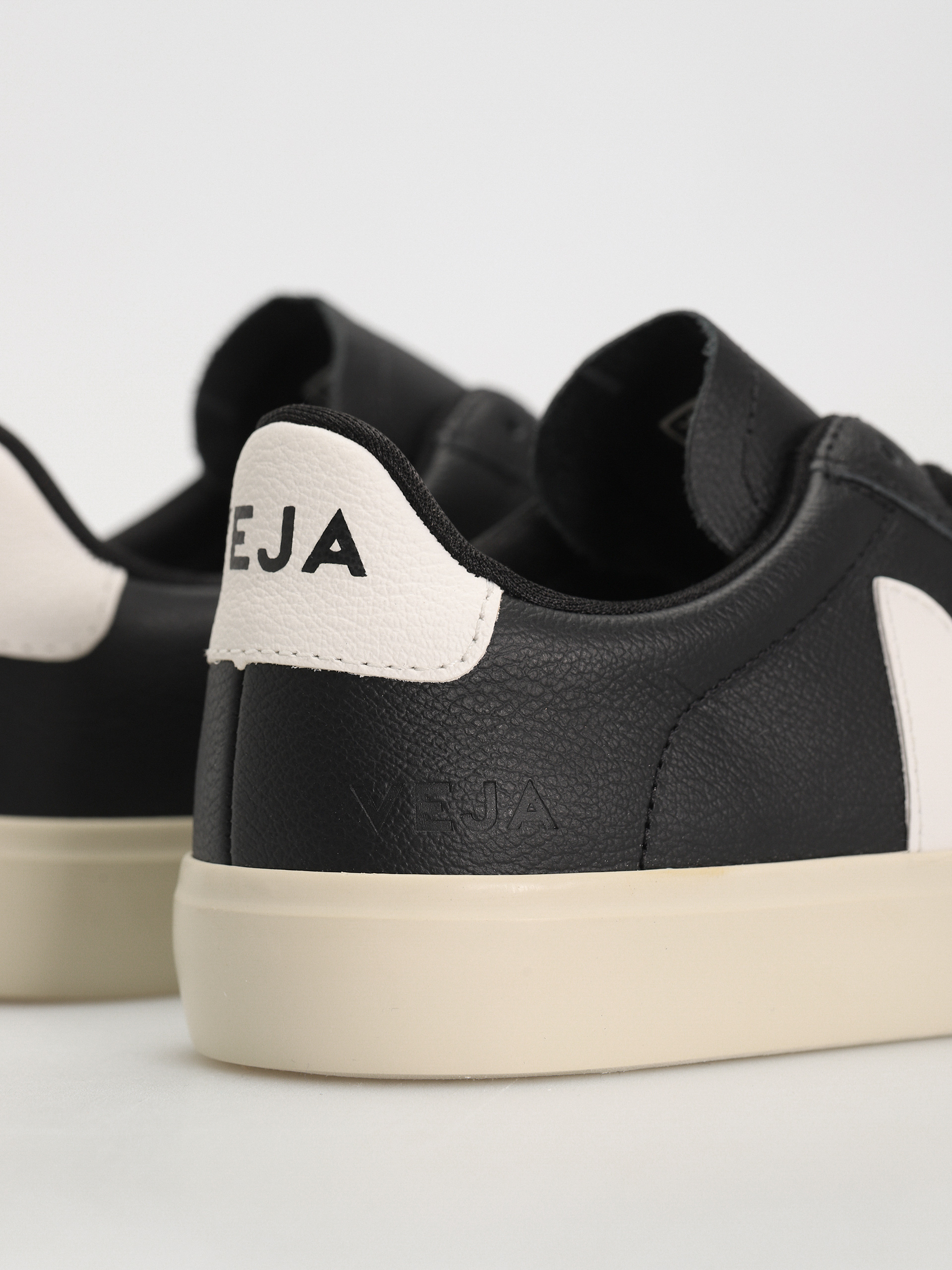 Взуття Veja Campo Wmn (black white)