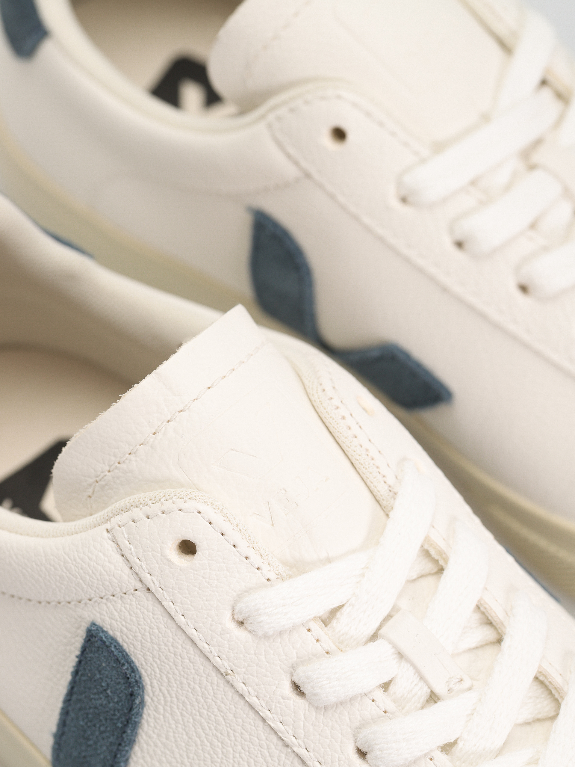 Взуття Veja Campo Wmn (extra white california)