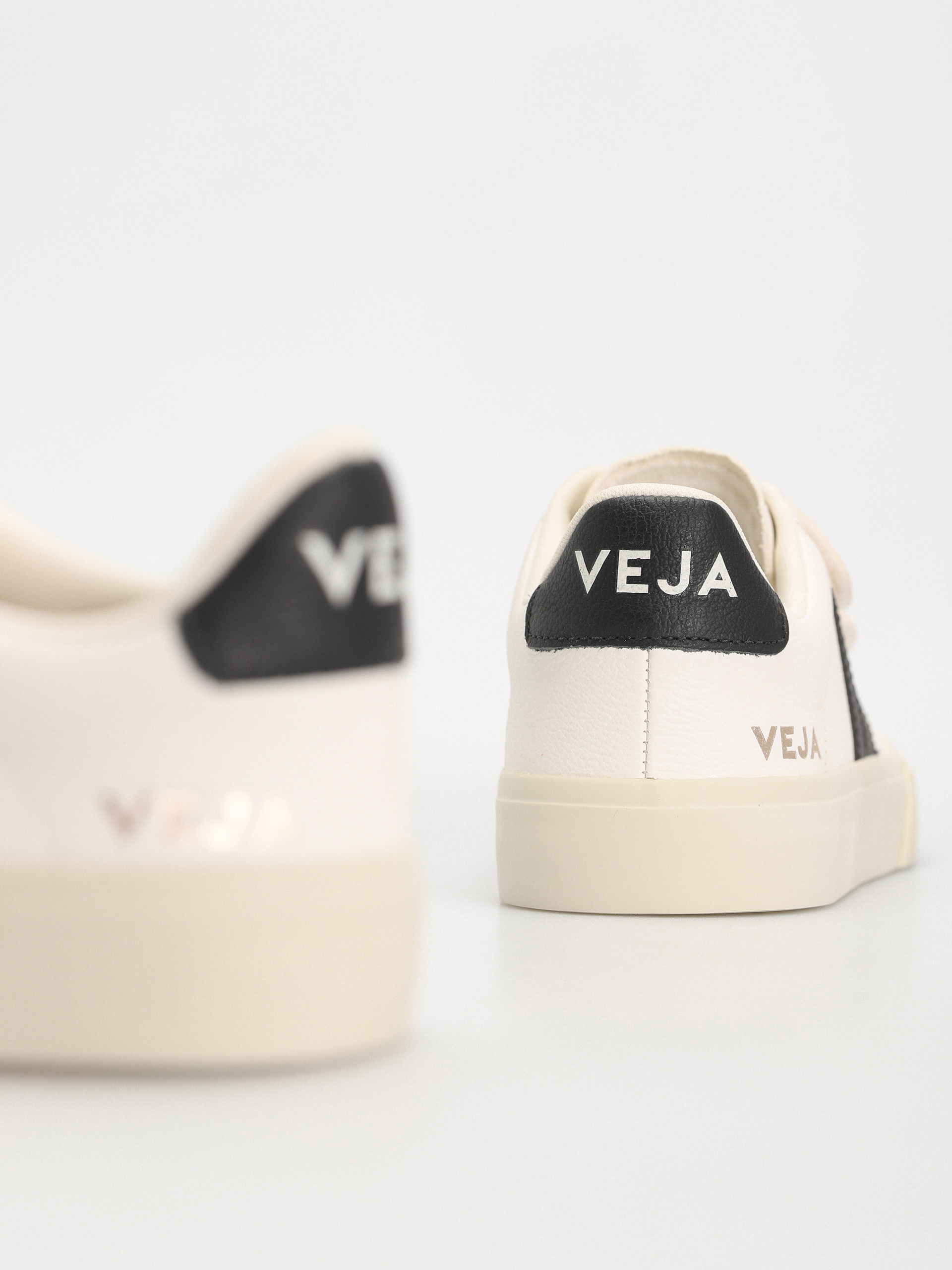 Взуття Veja Recife Logo Wmn (extra white black)