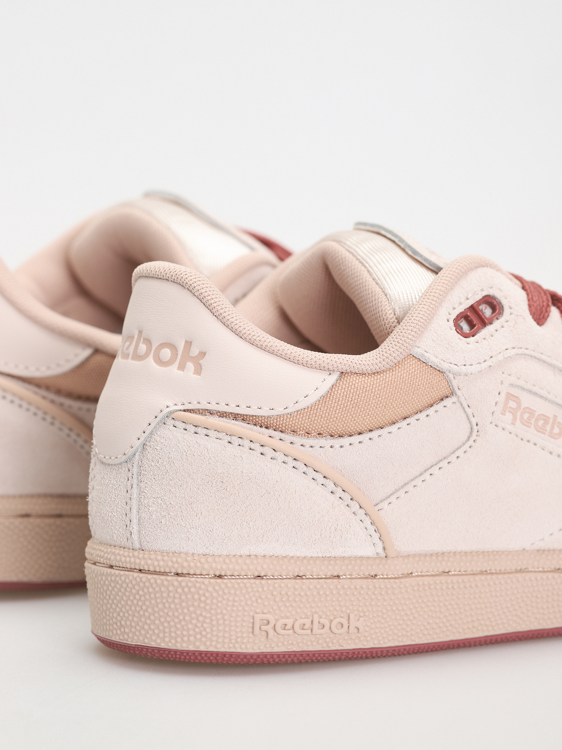 Взуття Reebok Club C Bulc Wmn (blush/pinstu/sedros)