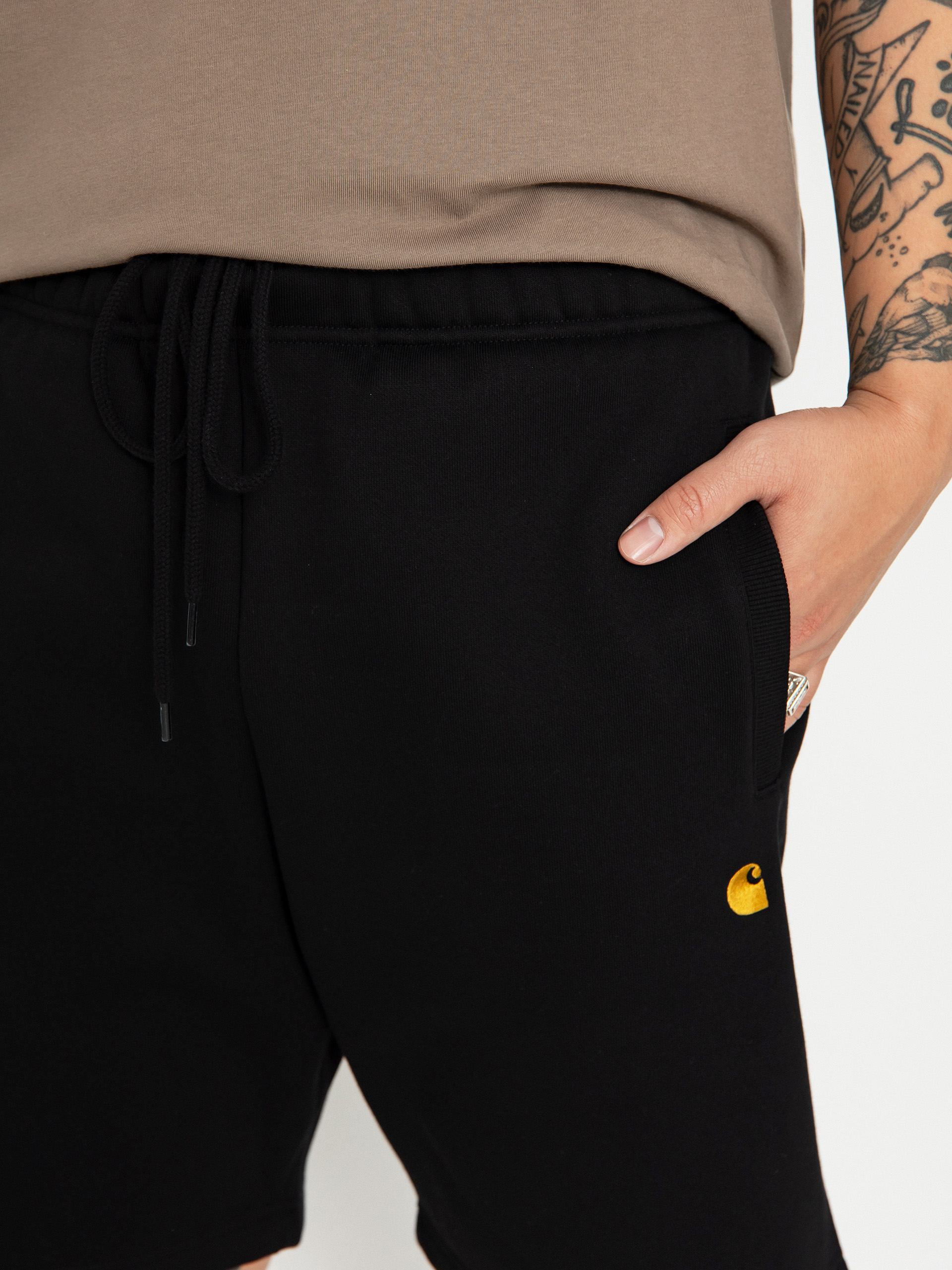 Шорти Carhartt WIP Chase (black/gold)