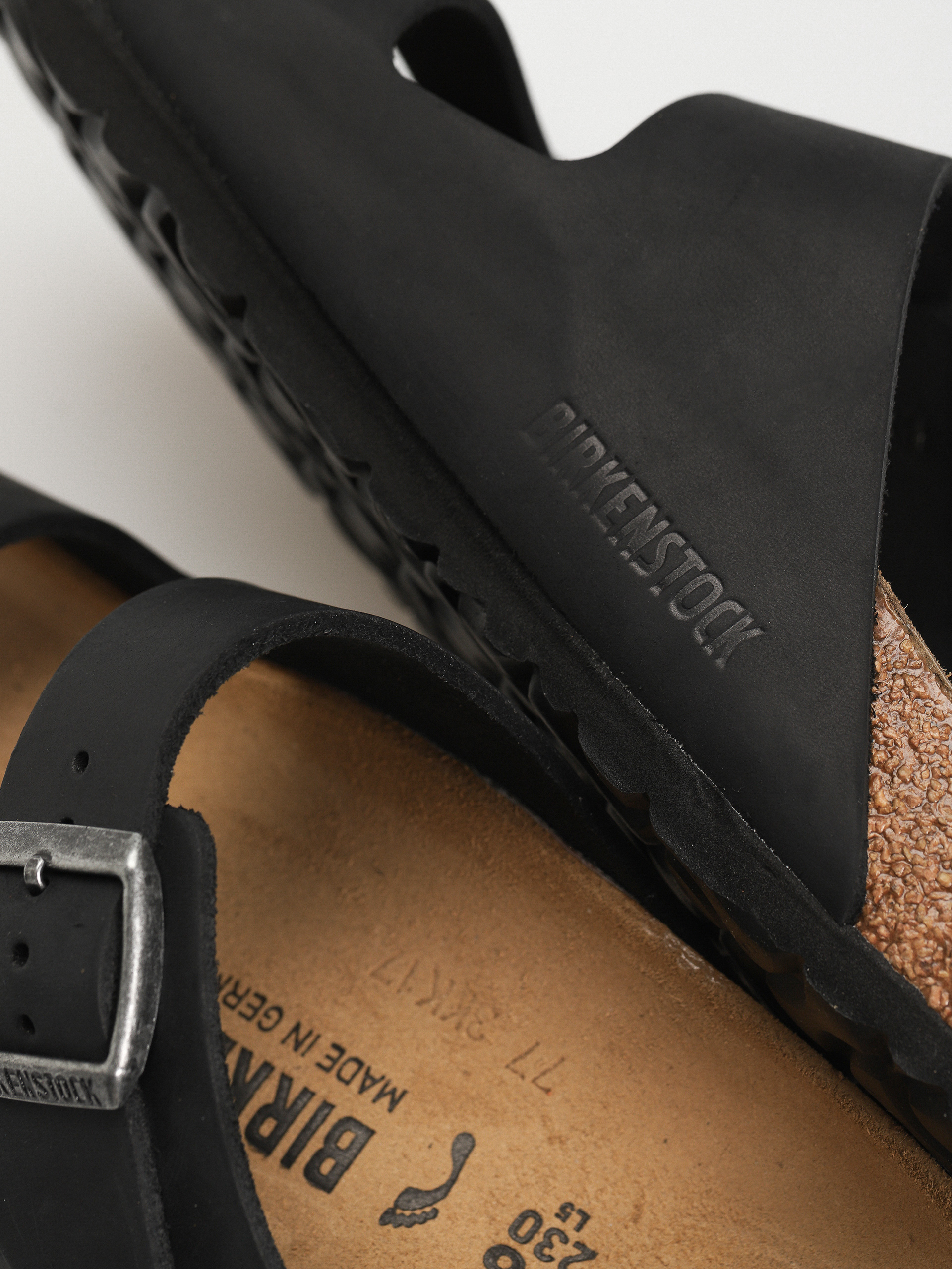 Шльопанці Birkenstock Arizona Oiled Leather Narrow Wmn (black)