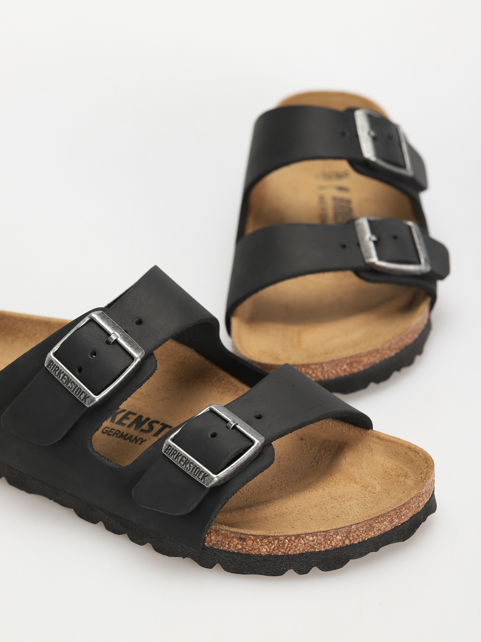 Шльопанці Birkenstock Arizona Oiled Leather Narrow Wmn (black)