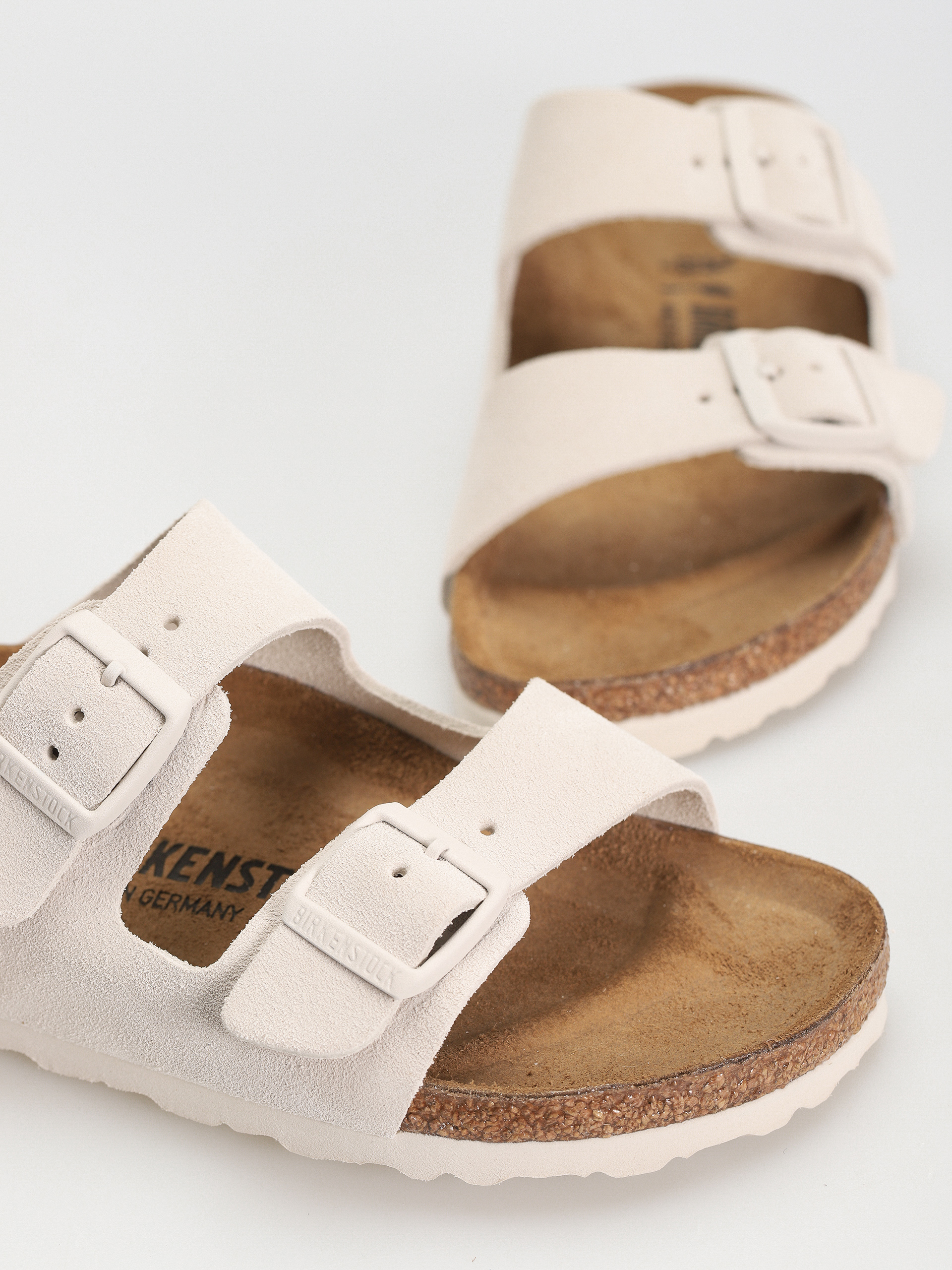 Шльопанці Birkenstock Arizona Suede Leather Narrow Wmn (antique white)