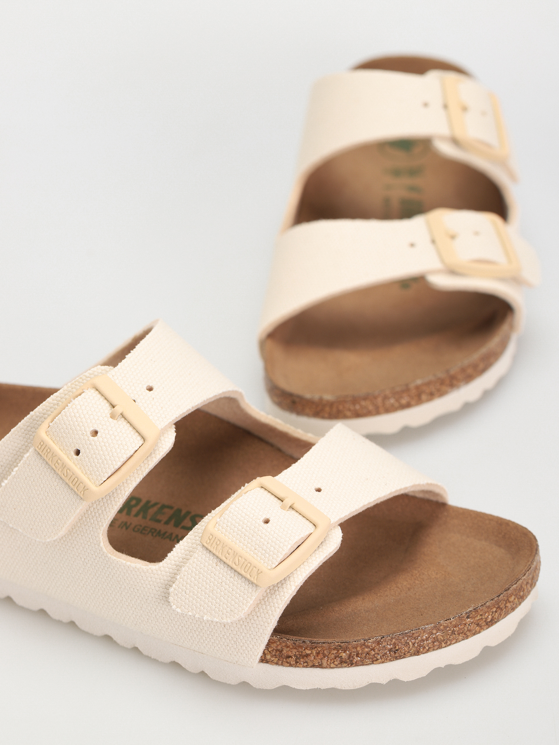 Шльопанці Birkenstock Arizona Vegan Narrow Wmn (eggshell)